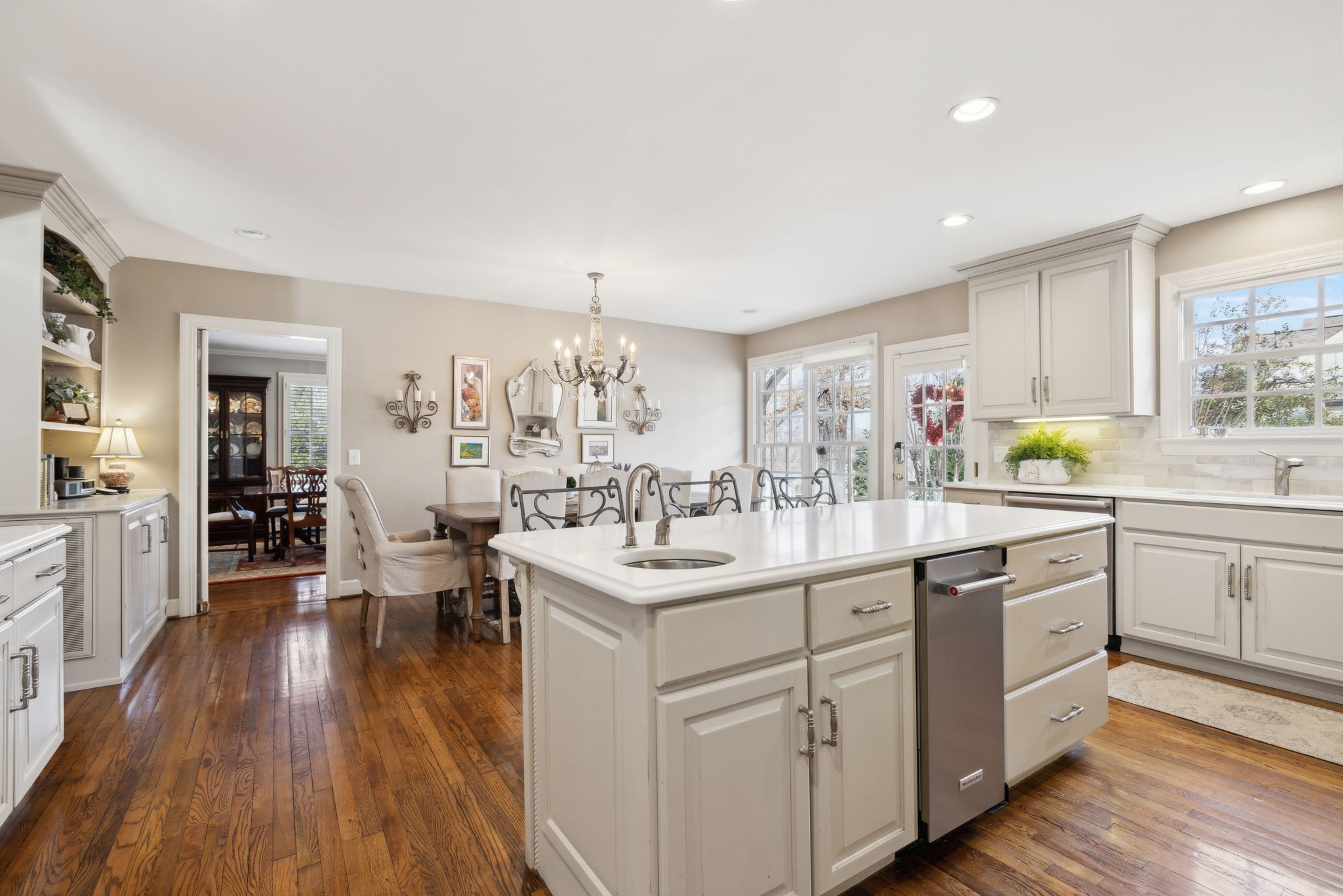 905 Robertson Academy Rd