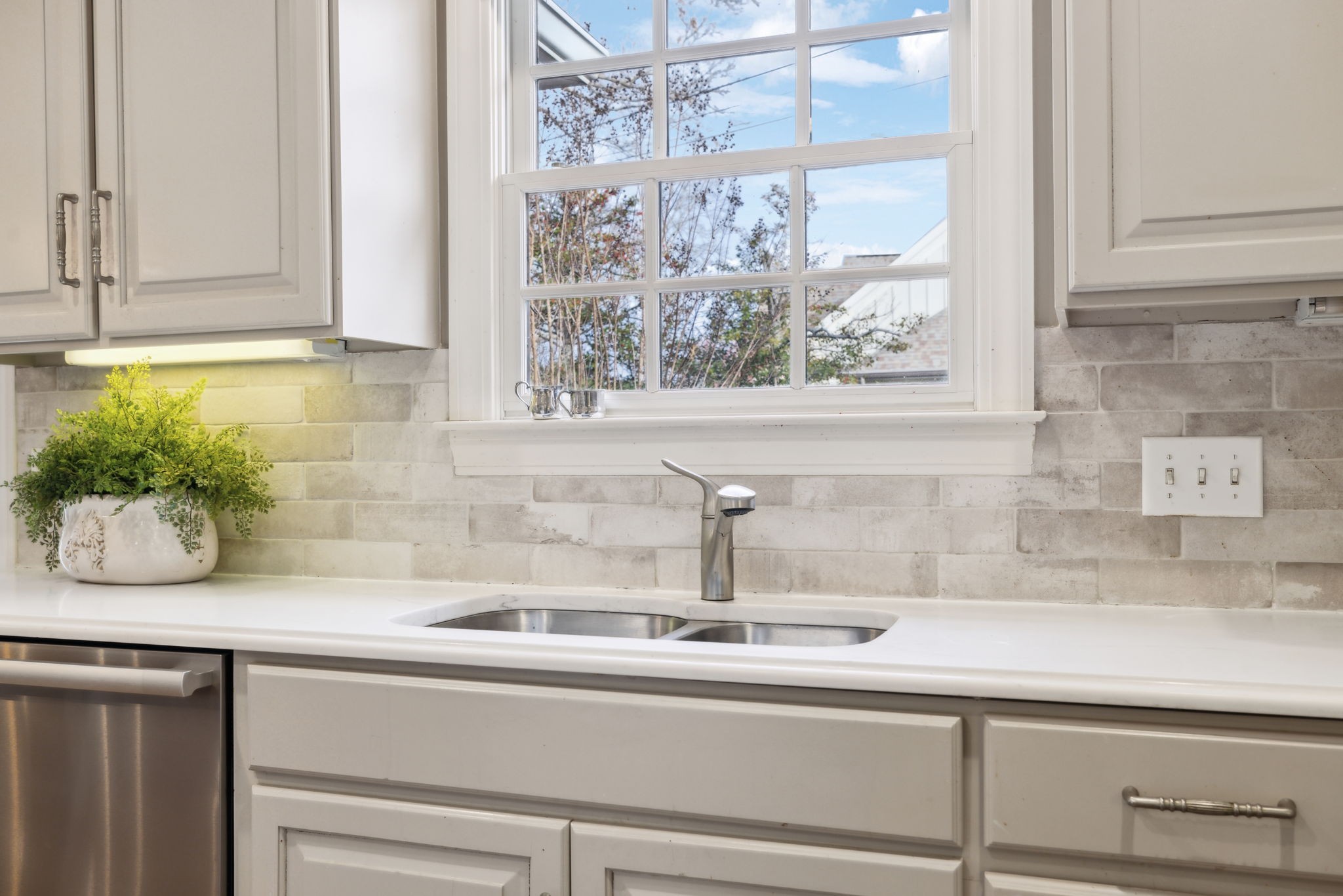 905 Robertson Academy Rd