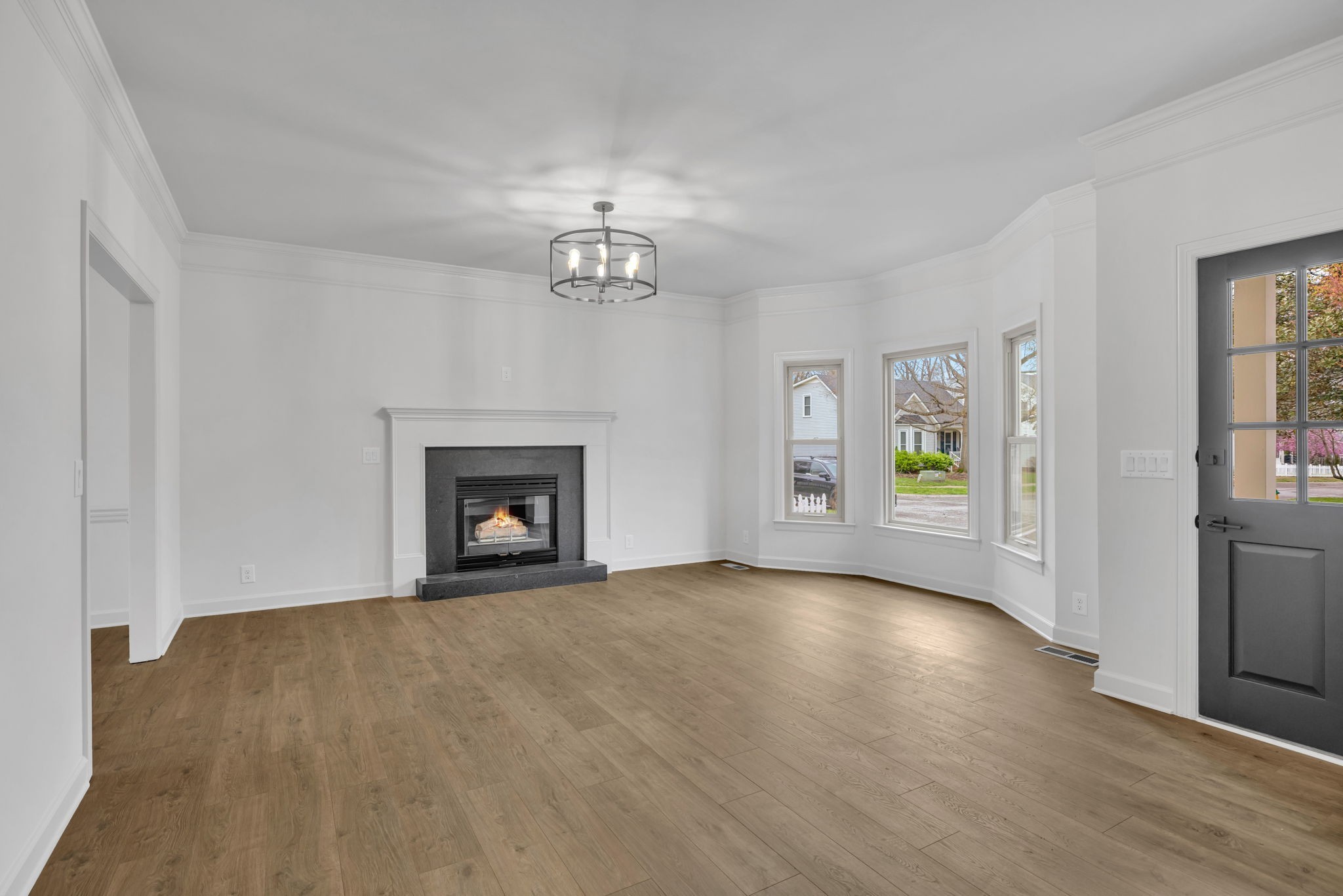 230 Adams Ct