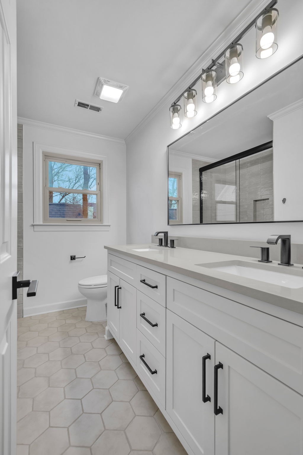 230 Adams Ct
