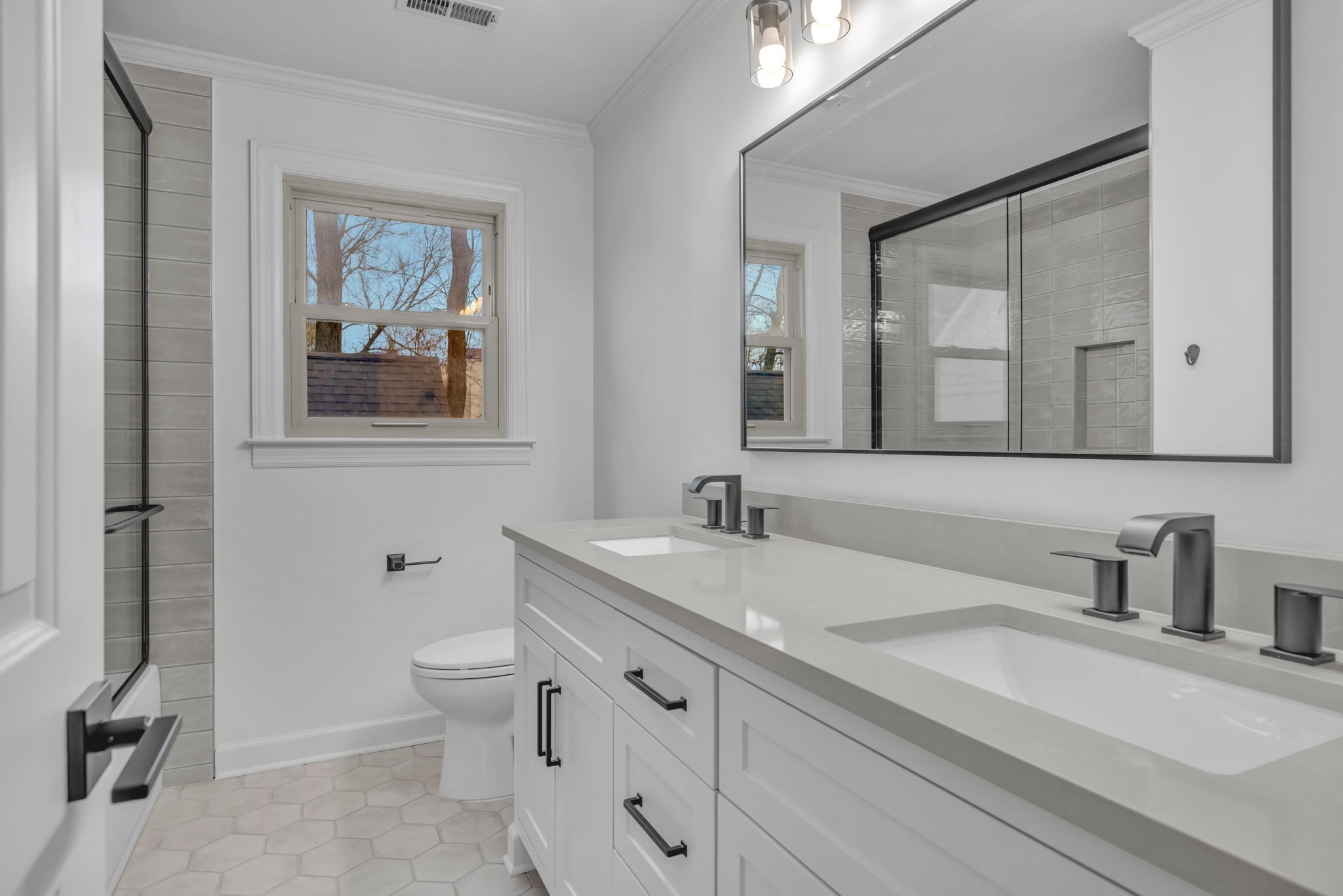 230 Adams Ct