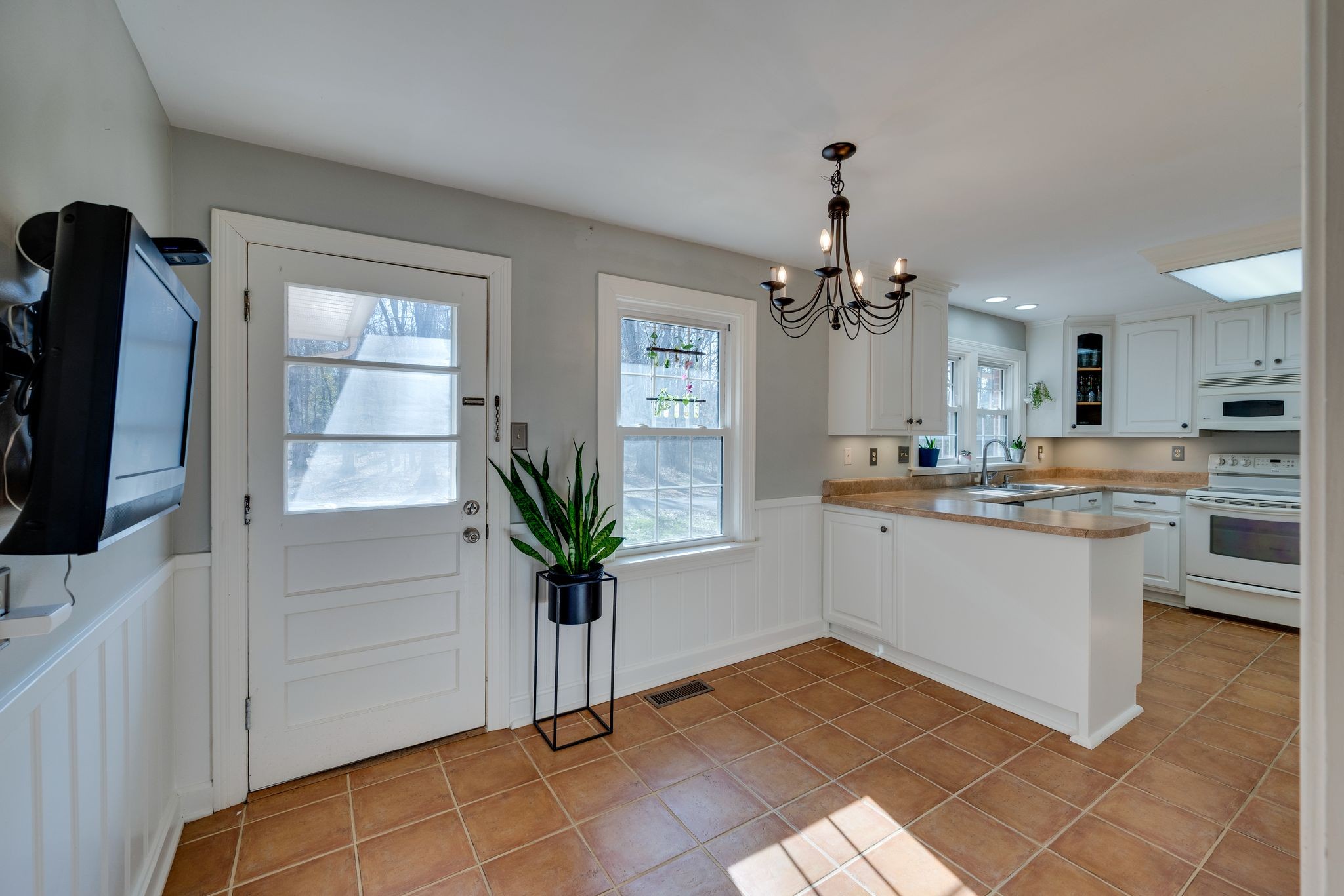 2816 Gray Circle