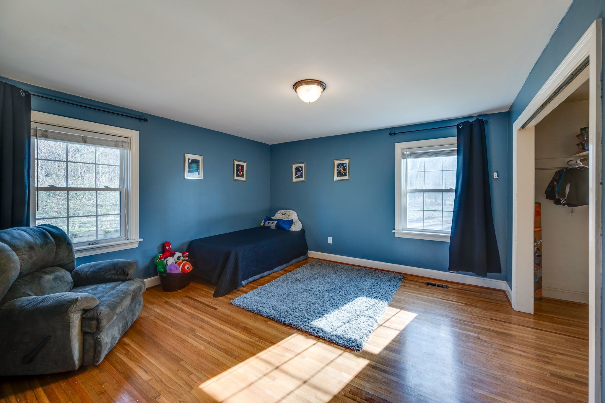 2816 Gray Circle