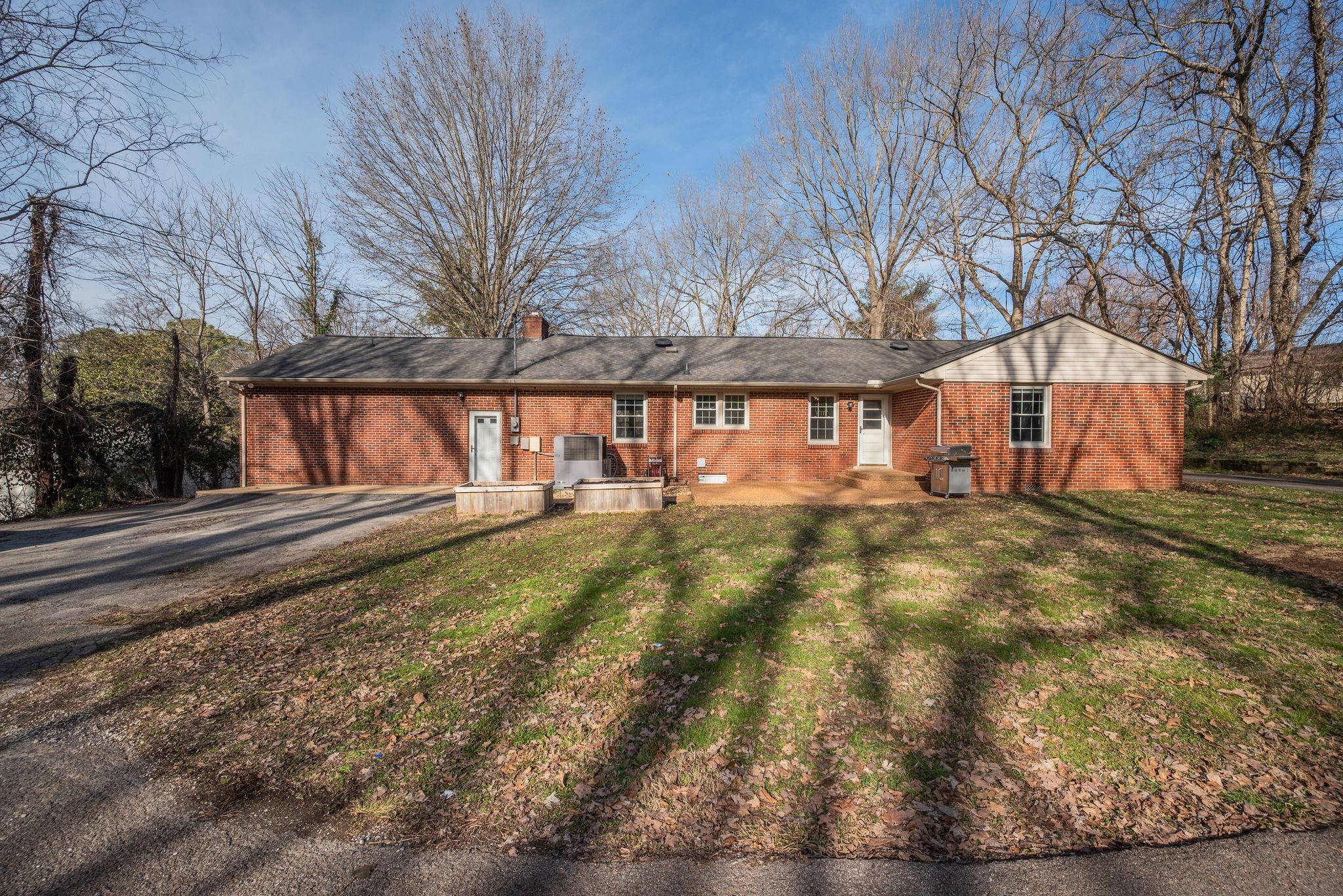 2816 Gray Circle