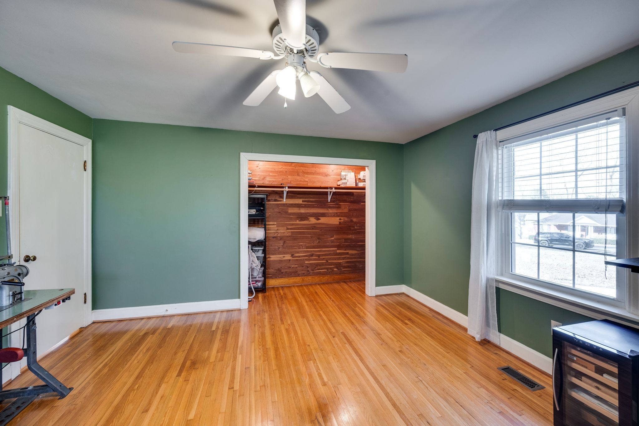 2816 Gray Circle