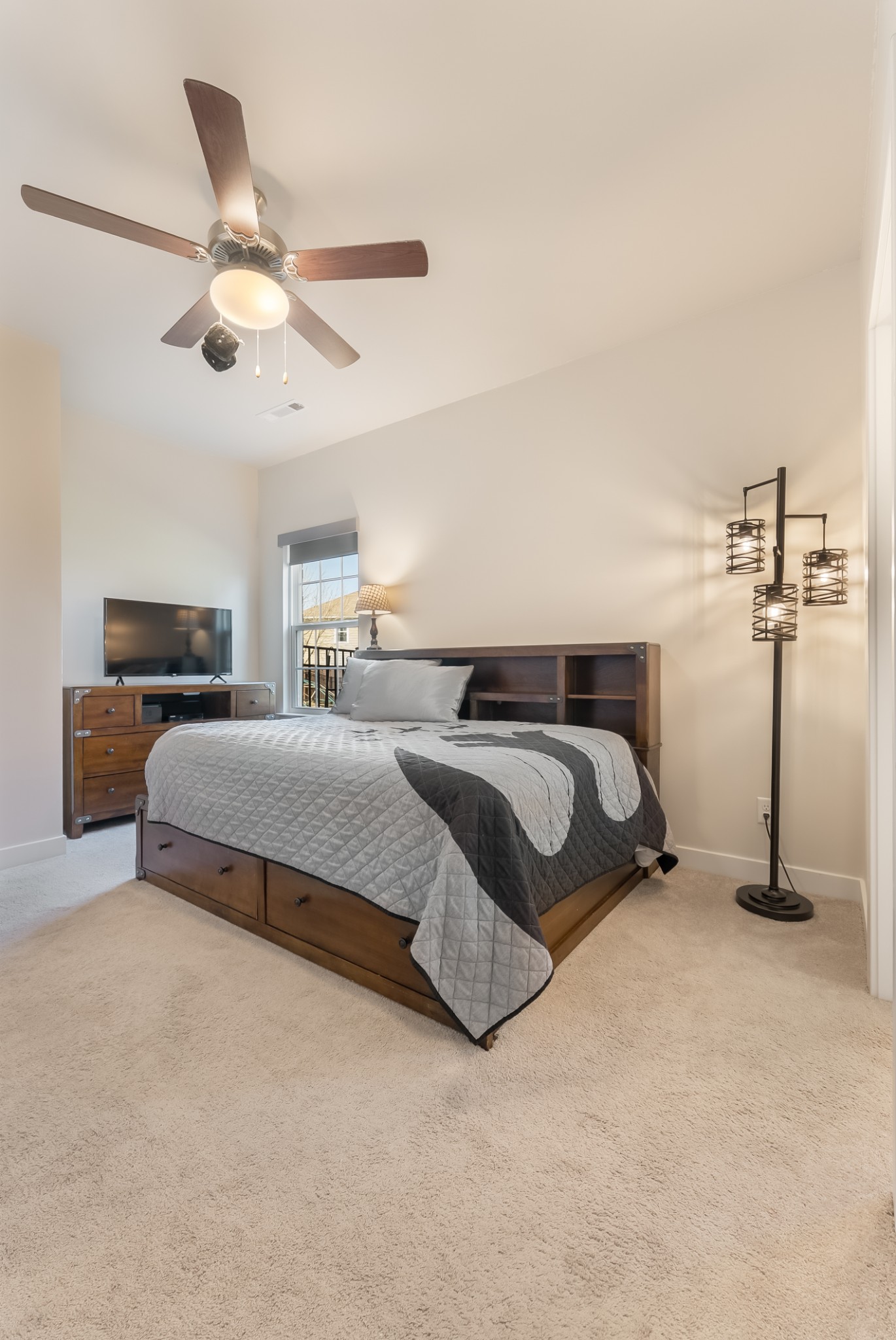307 Finnegan Ct