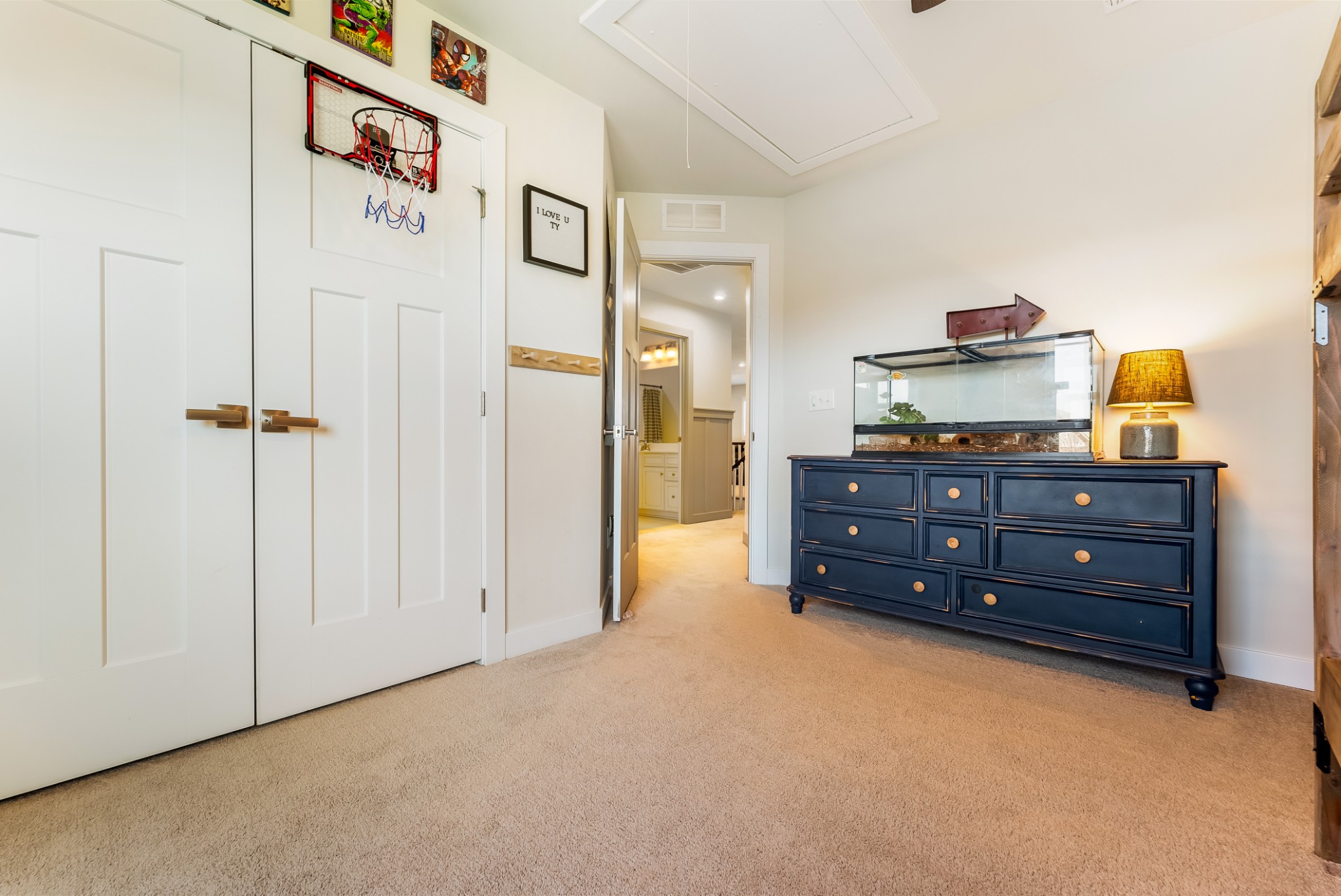 307 Finnegan Ct