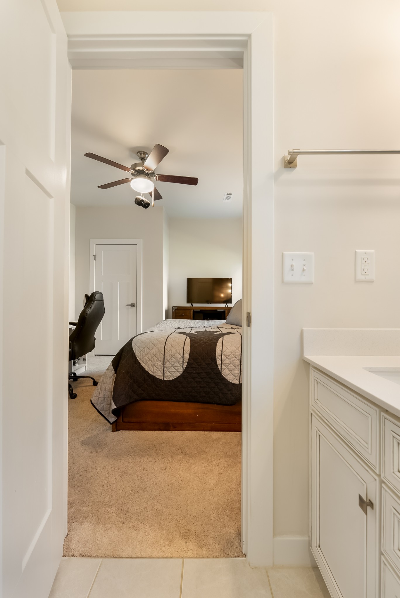 307 Finnegan Ct