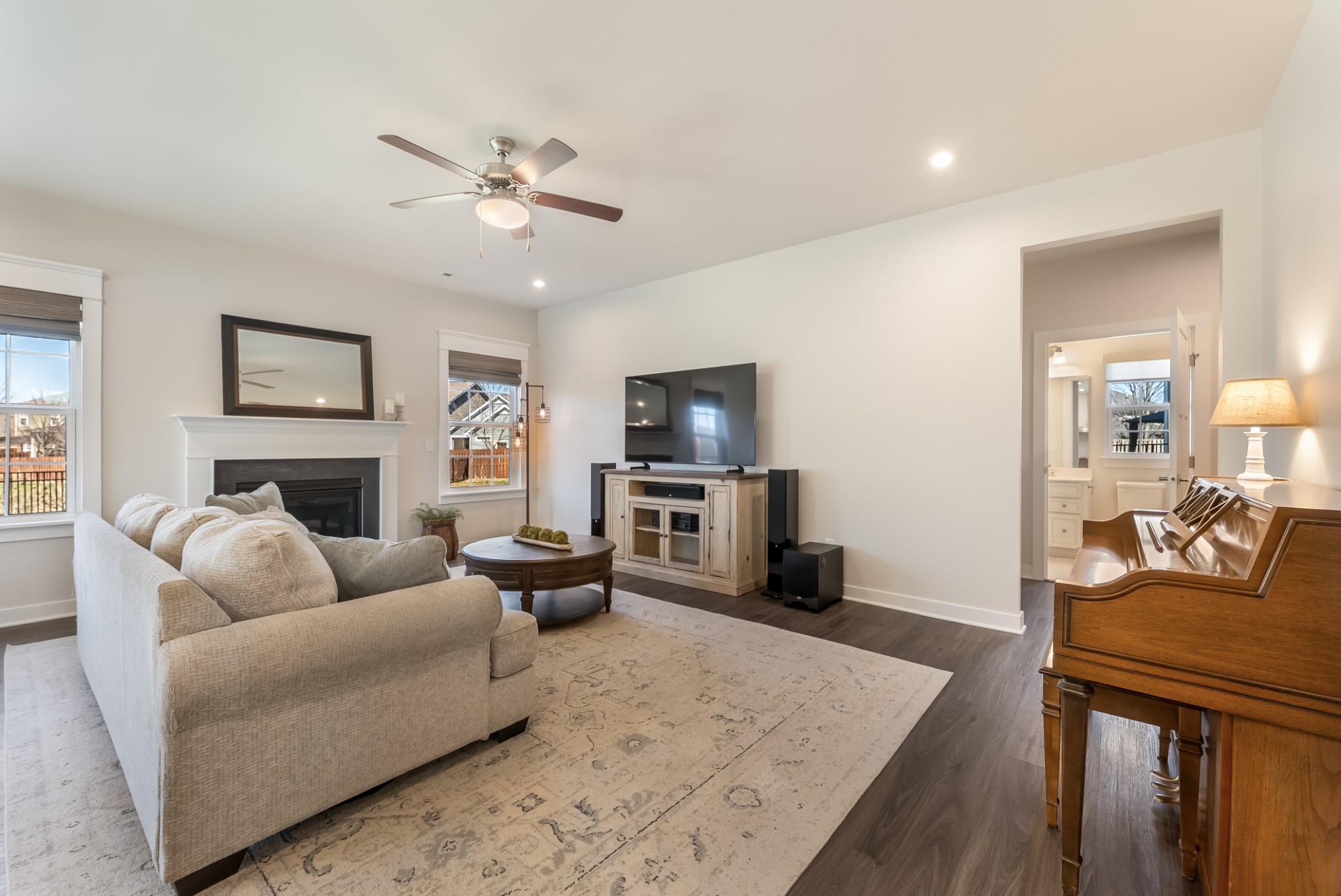 307 Finnegan Ct