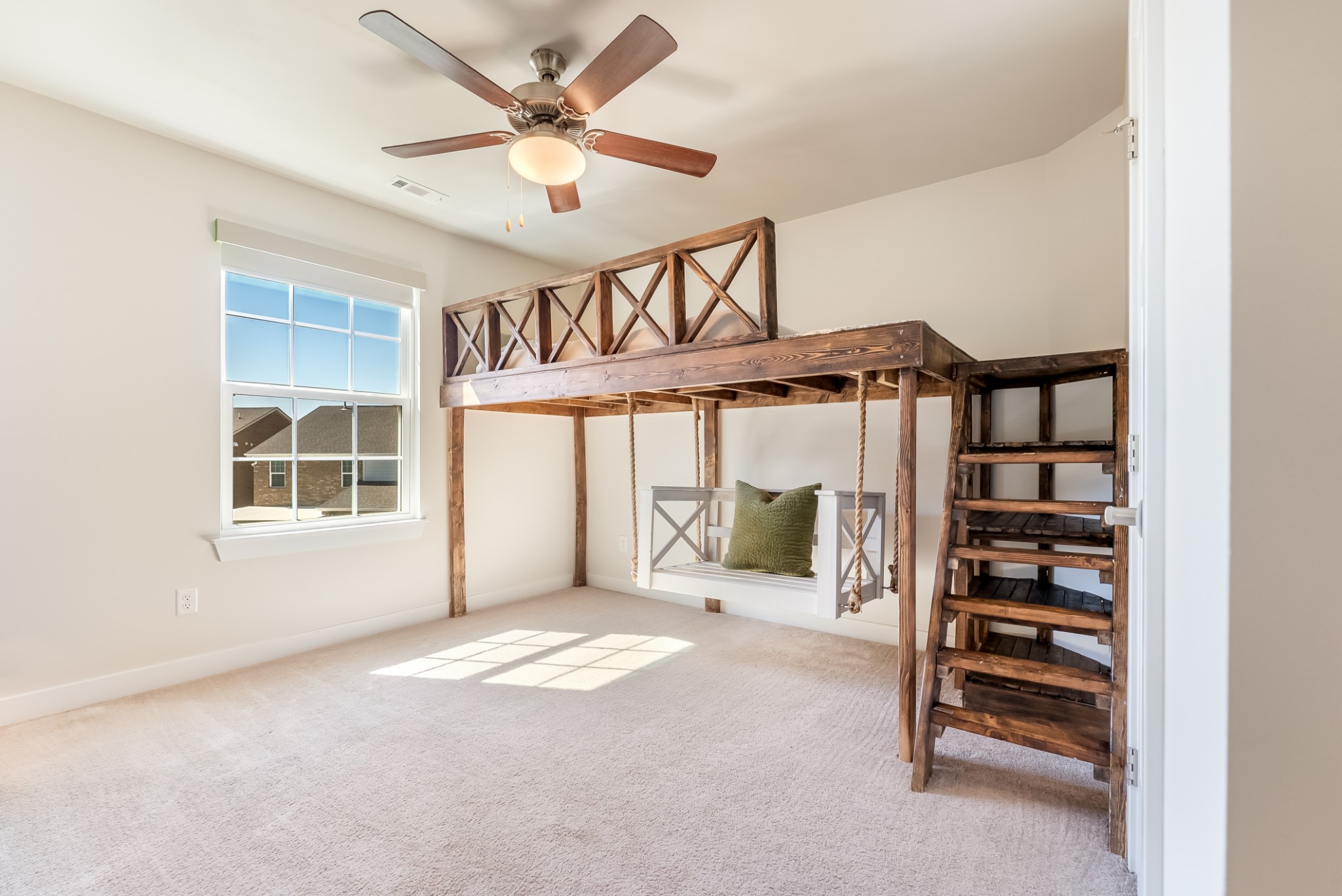 307 Finnegan Ct