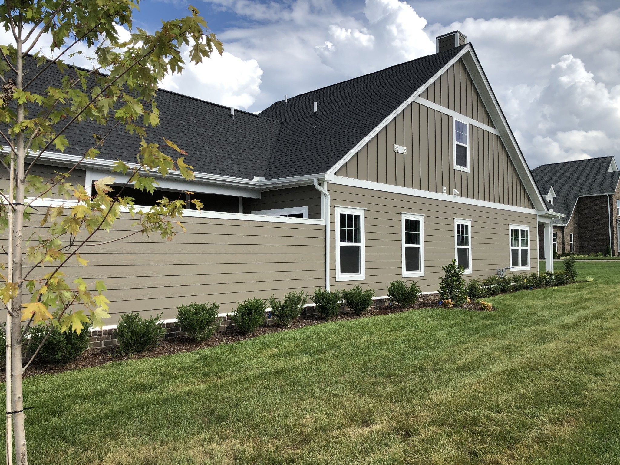 832 Cottage House Ln