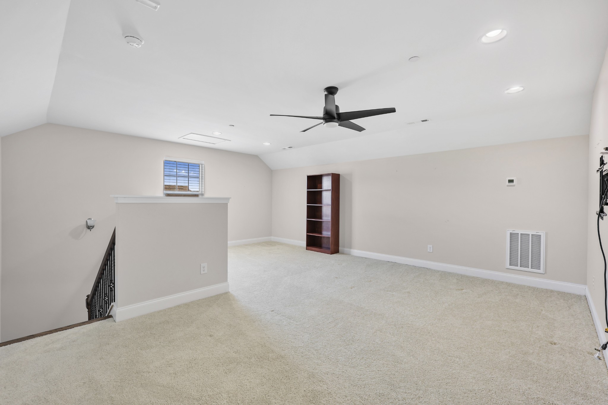 832 Cottage House Ln