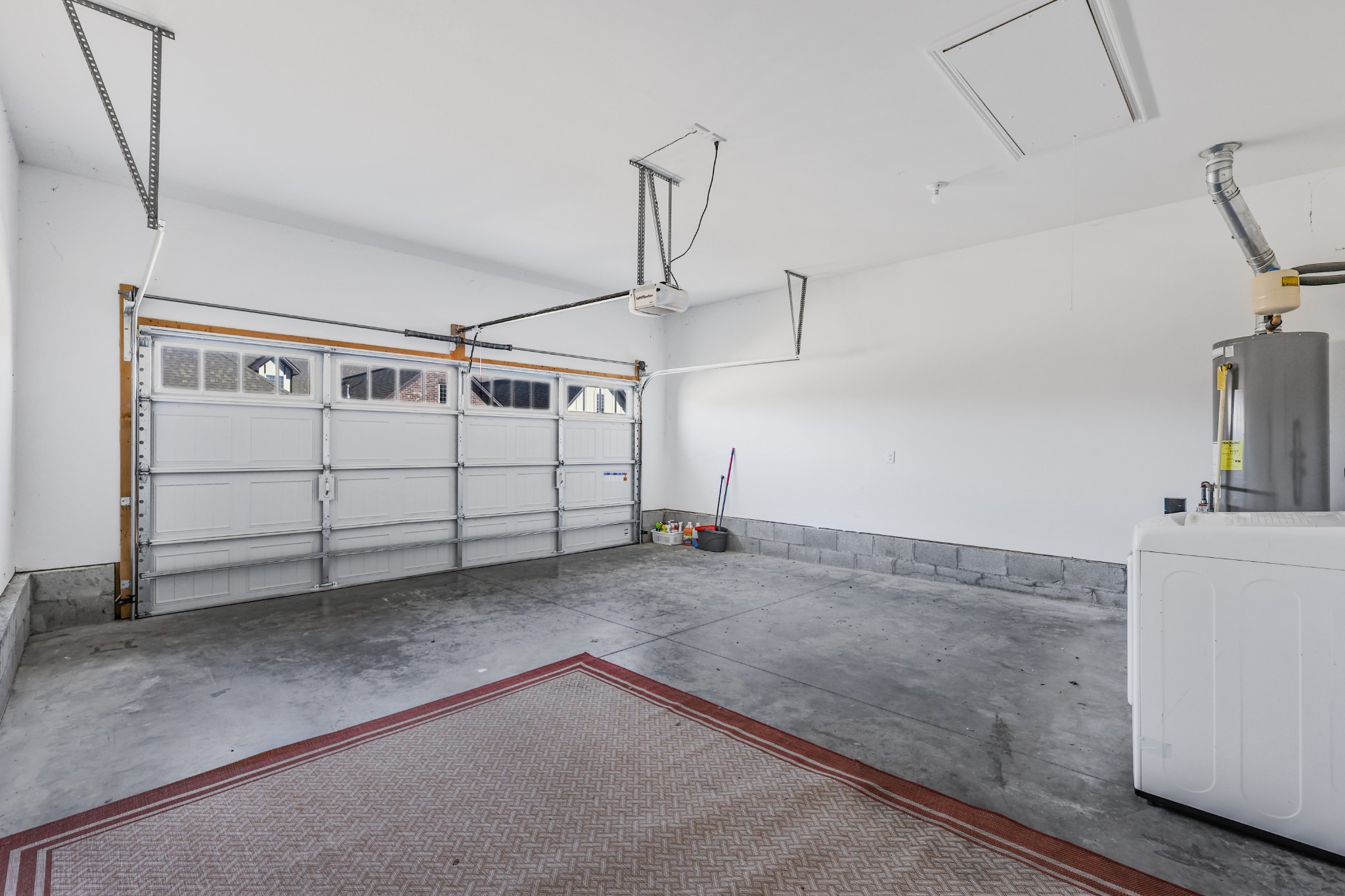 832 Cottage House Ln