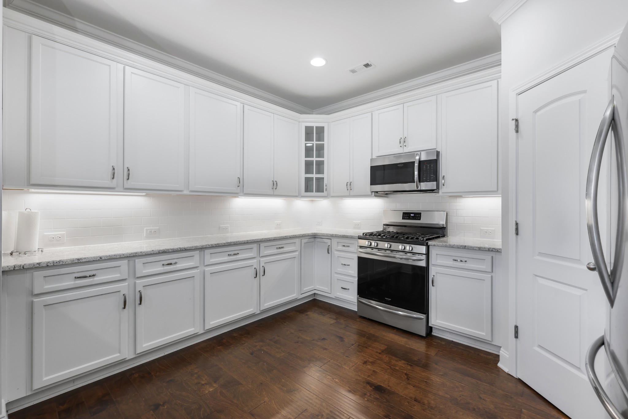 832 Cottage House Ln