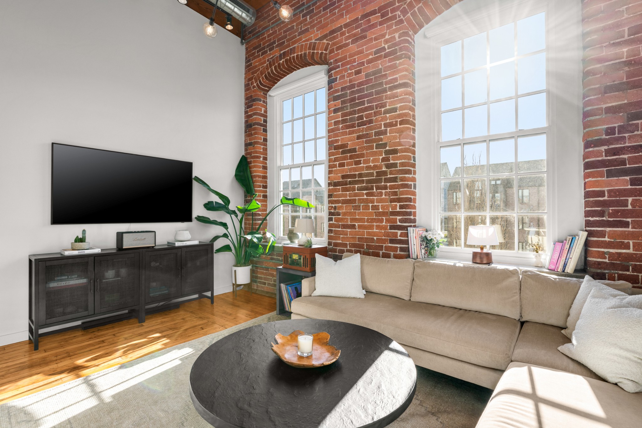 1350 Rosa L Parks Blvd Unit: 428