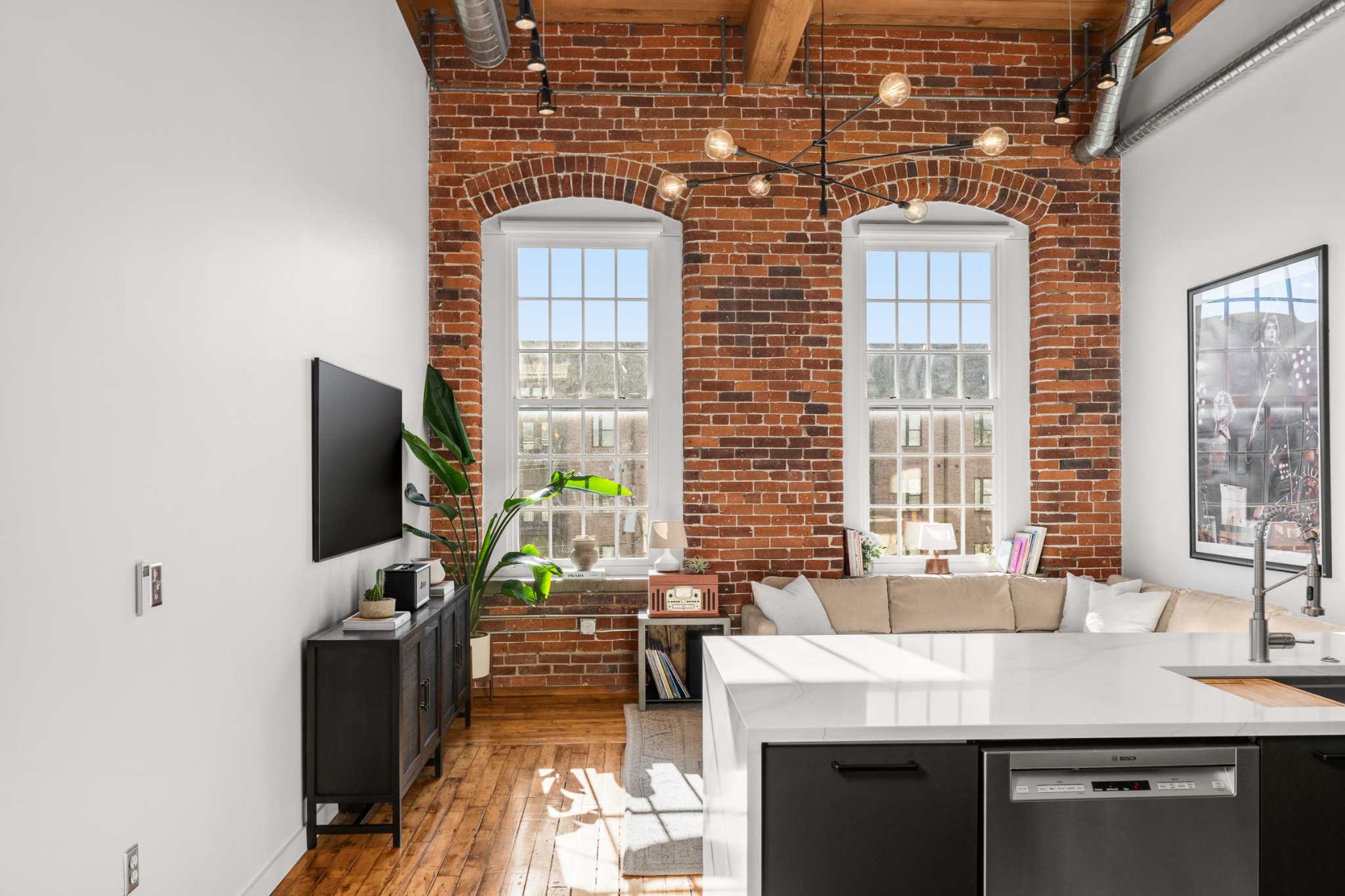 1350 Rosa L Parks Blvd Unit: 428