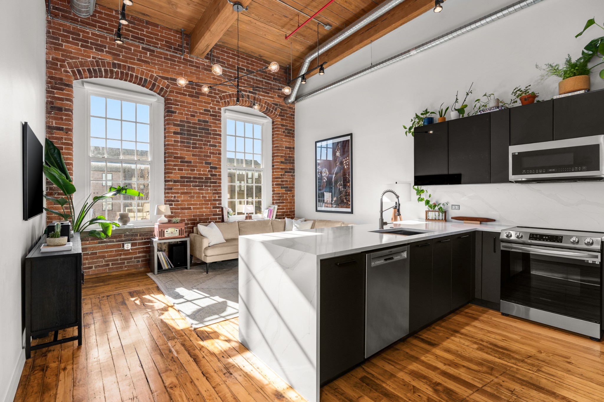 1350 Rosa L Parks Blvd Unit: 428