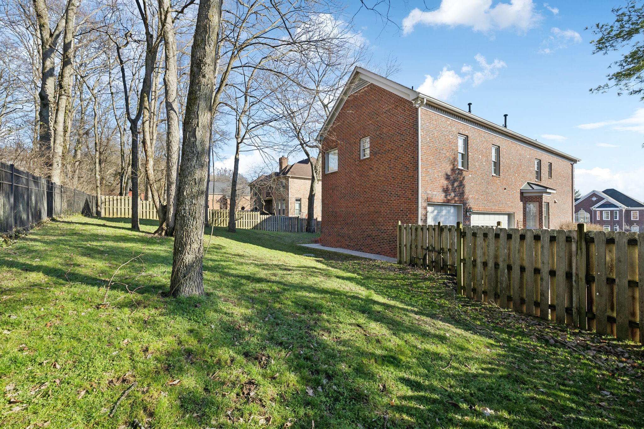 9436 Norwood Dr
