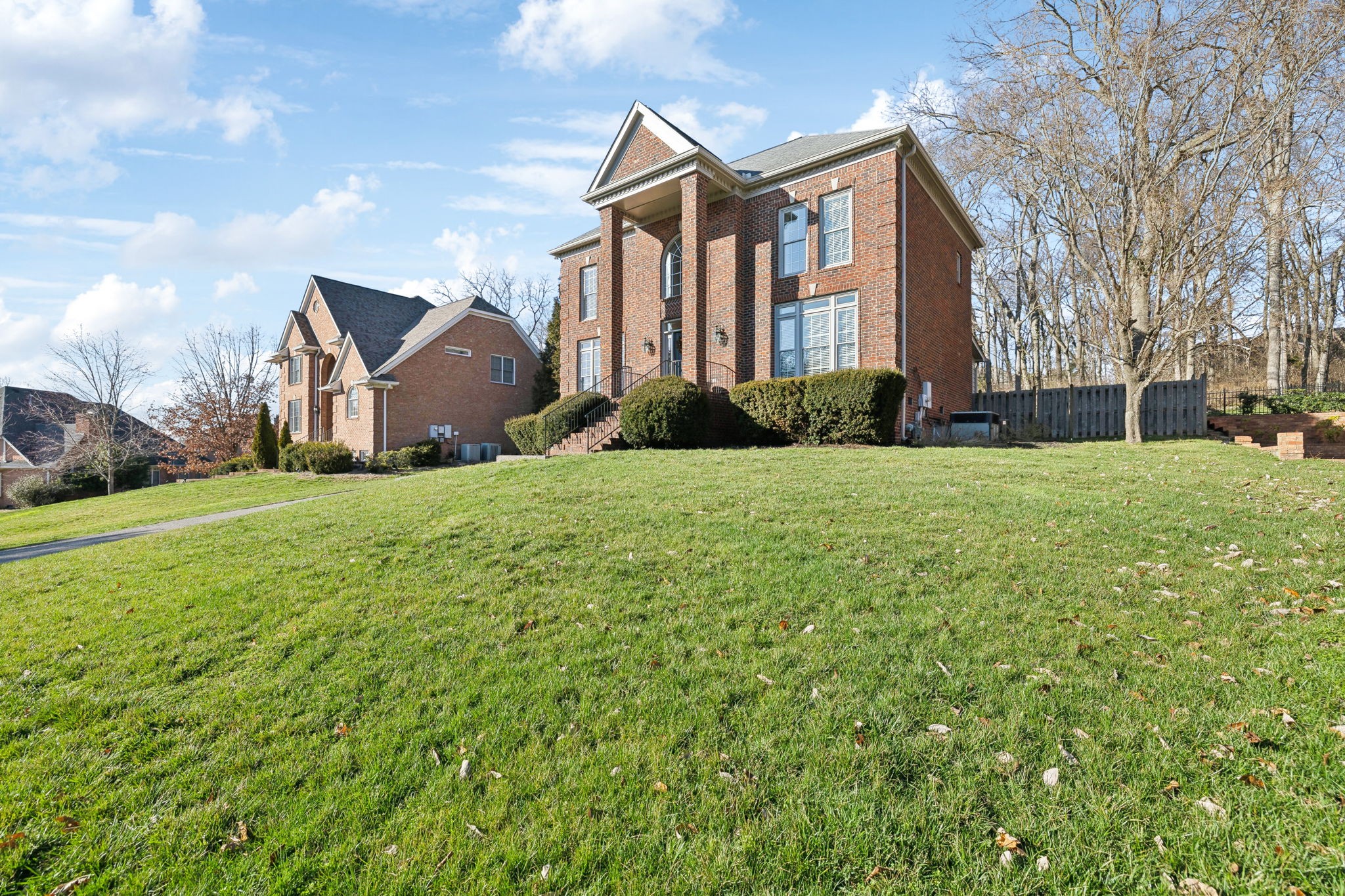 9436 Norwood Dr