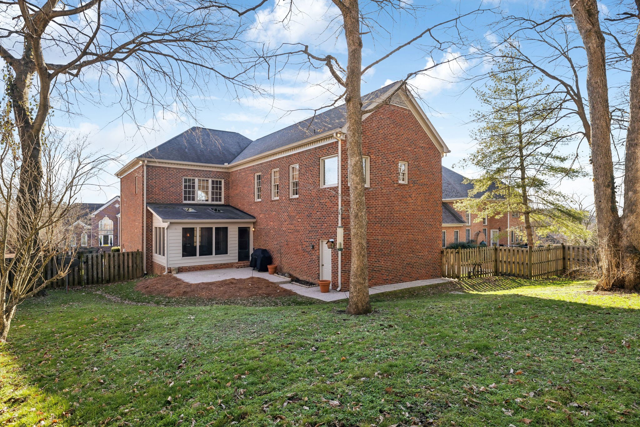 9436 Norwood Dr