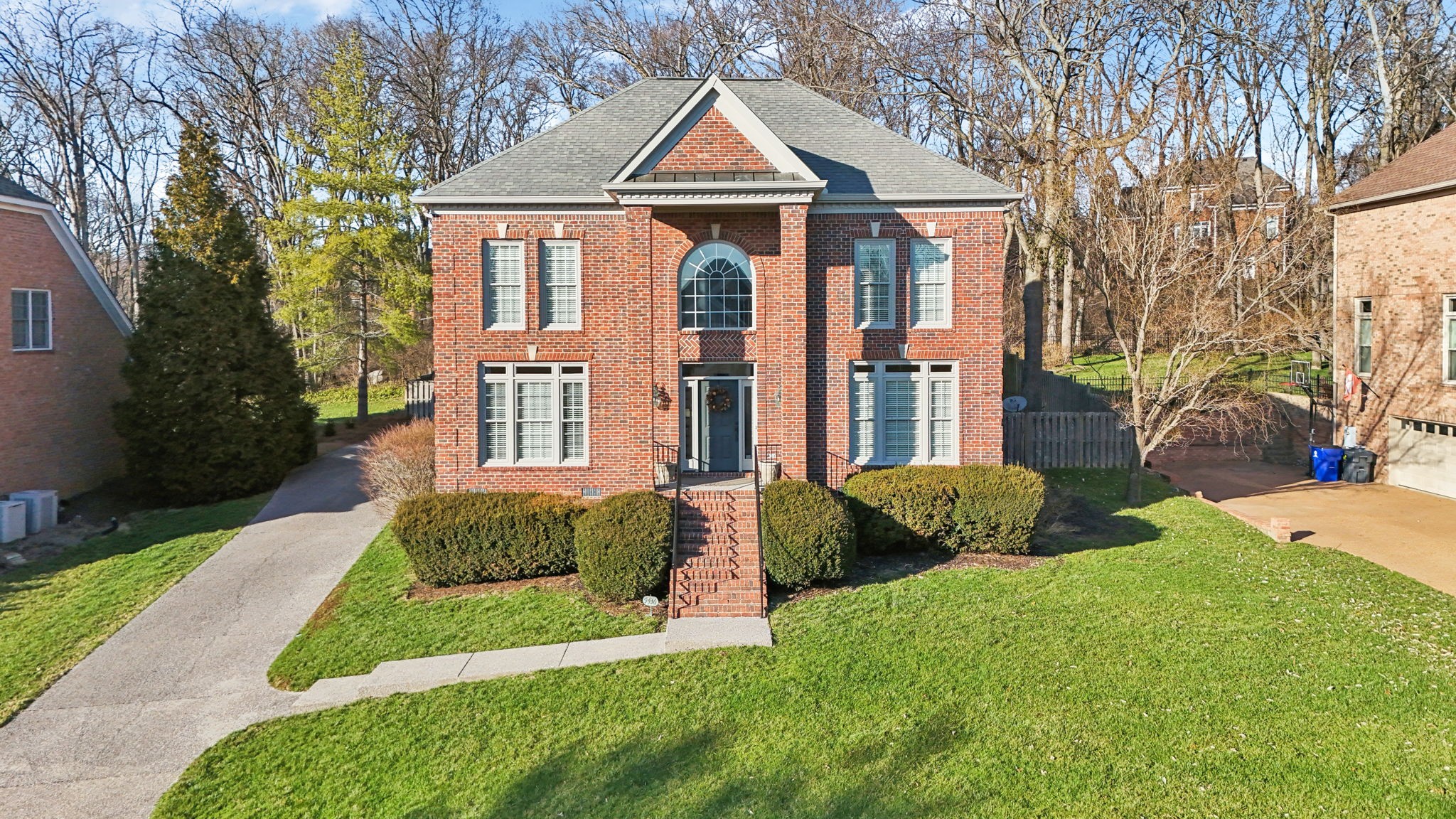 9436 Norwood Dr