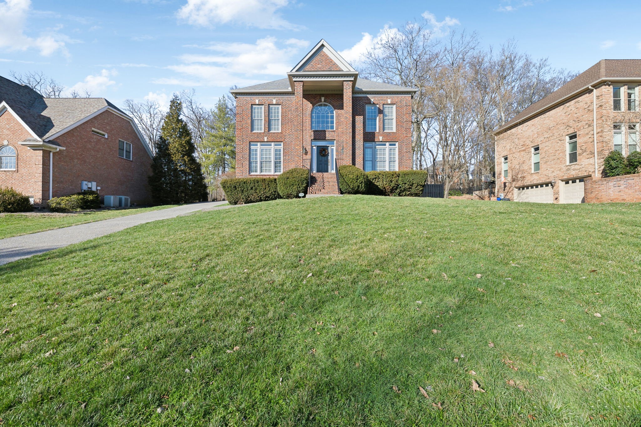 9436 Norwood Dr