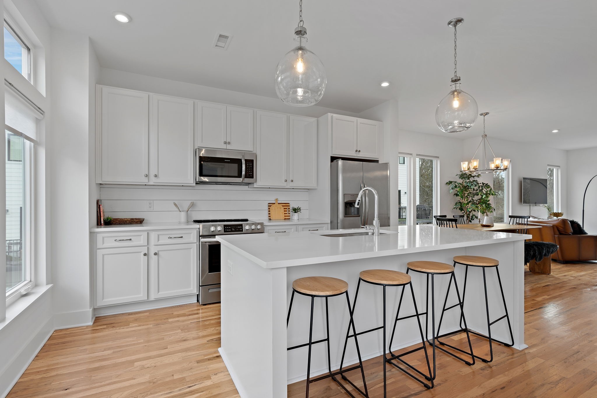 205 Sterling Point Cir