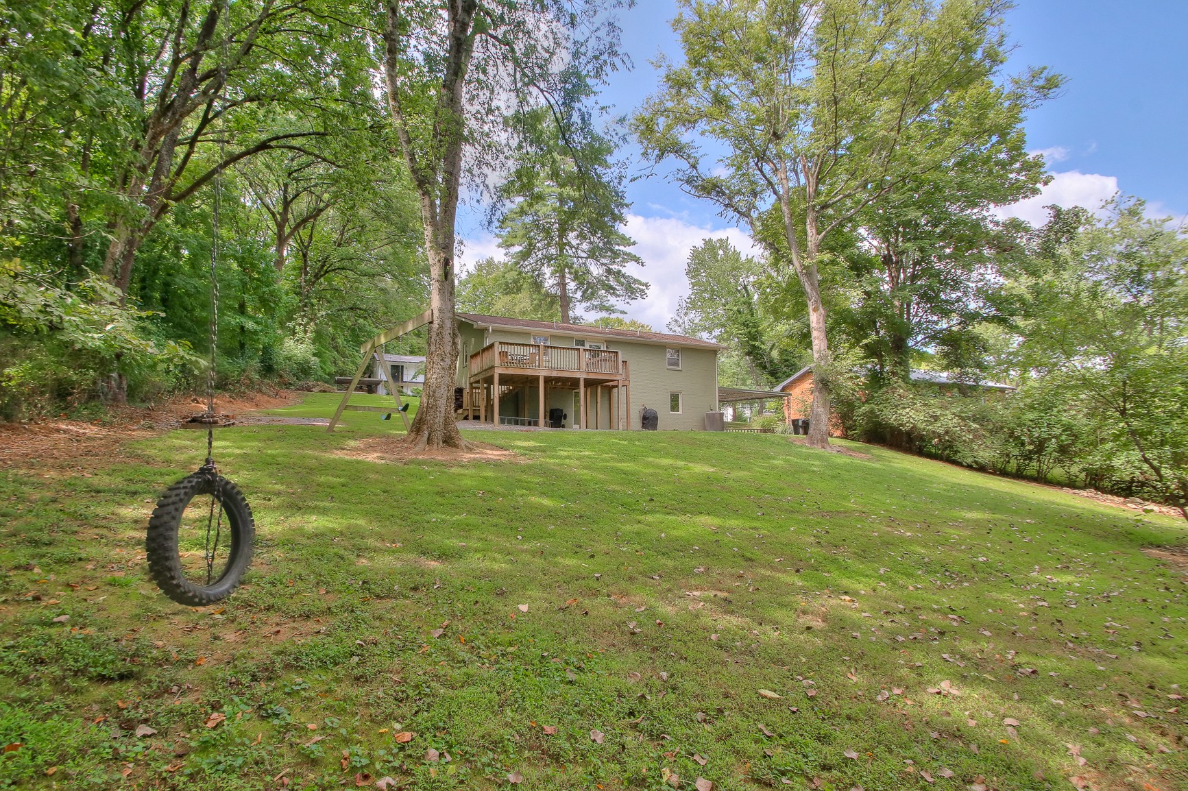 584 Hill Creek Dr