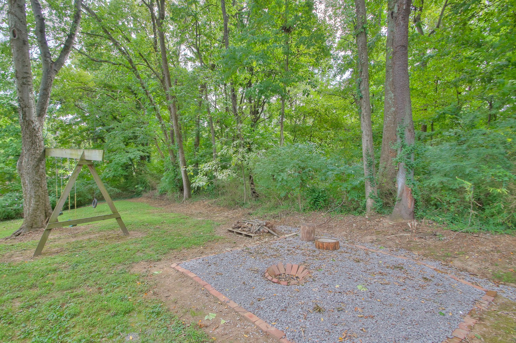 584 Hill Creek Dr