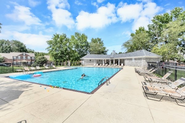 800 Holt Grove Ct