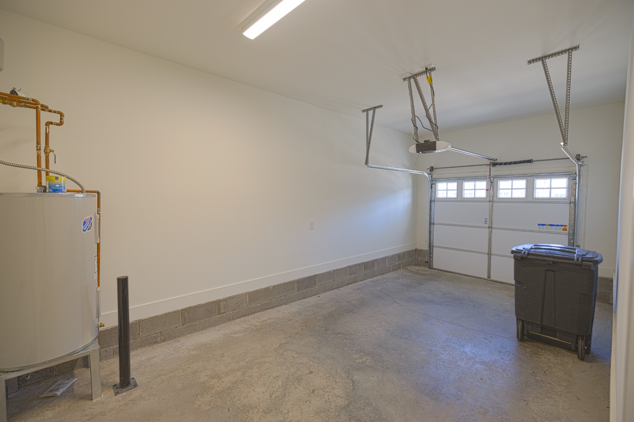 1049 Sweetleaf Dr
