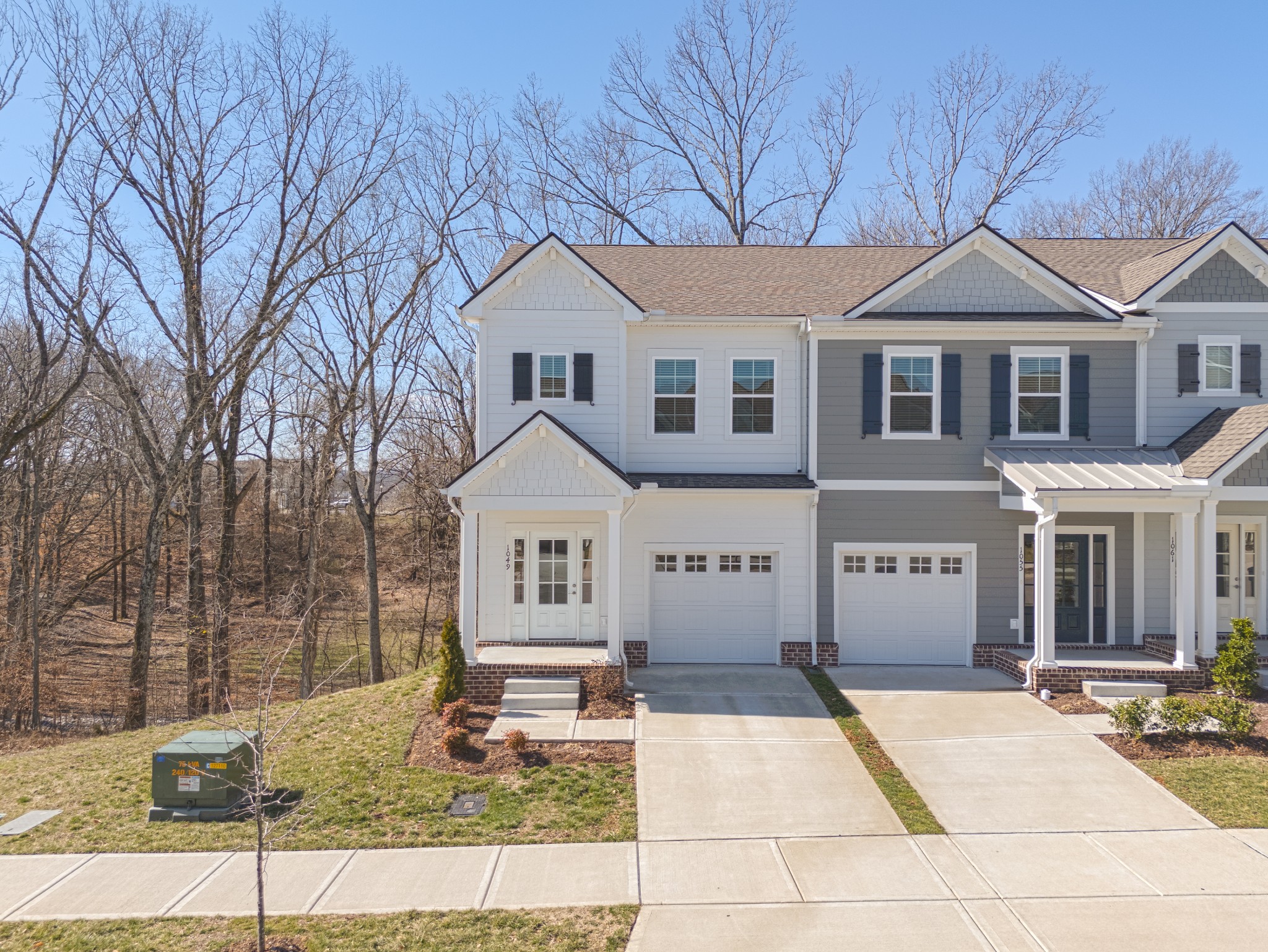 1049 Sweetleaf Dr