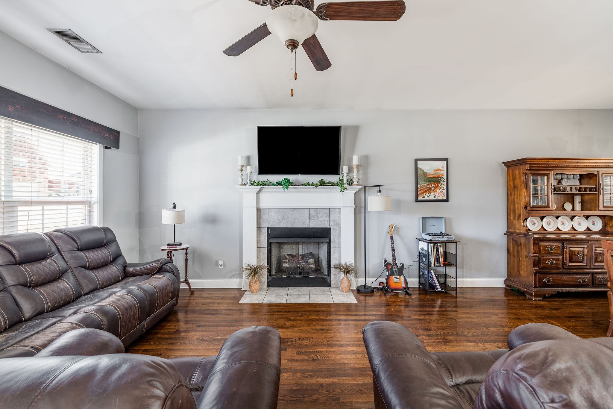 1051 Grace Meade