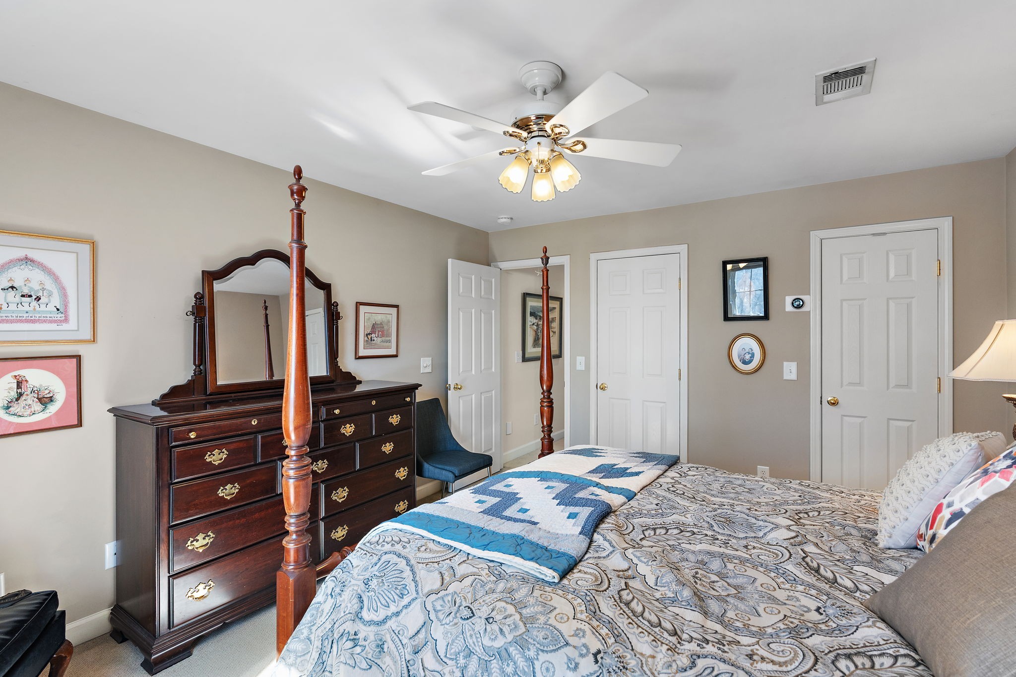 209 Wallingford Sq