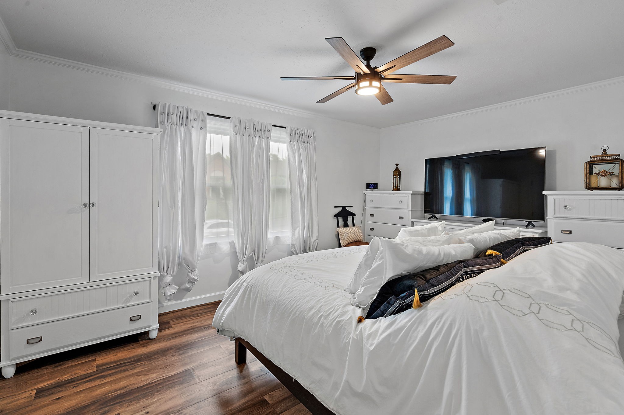 121 Highland Villa Dr