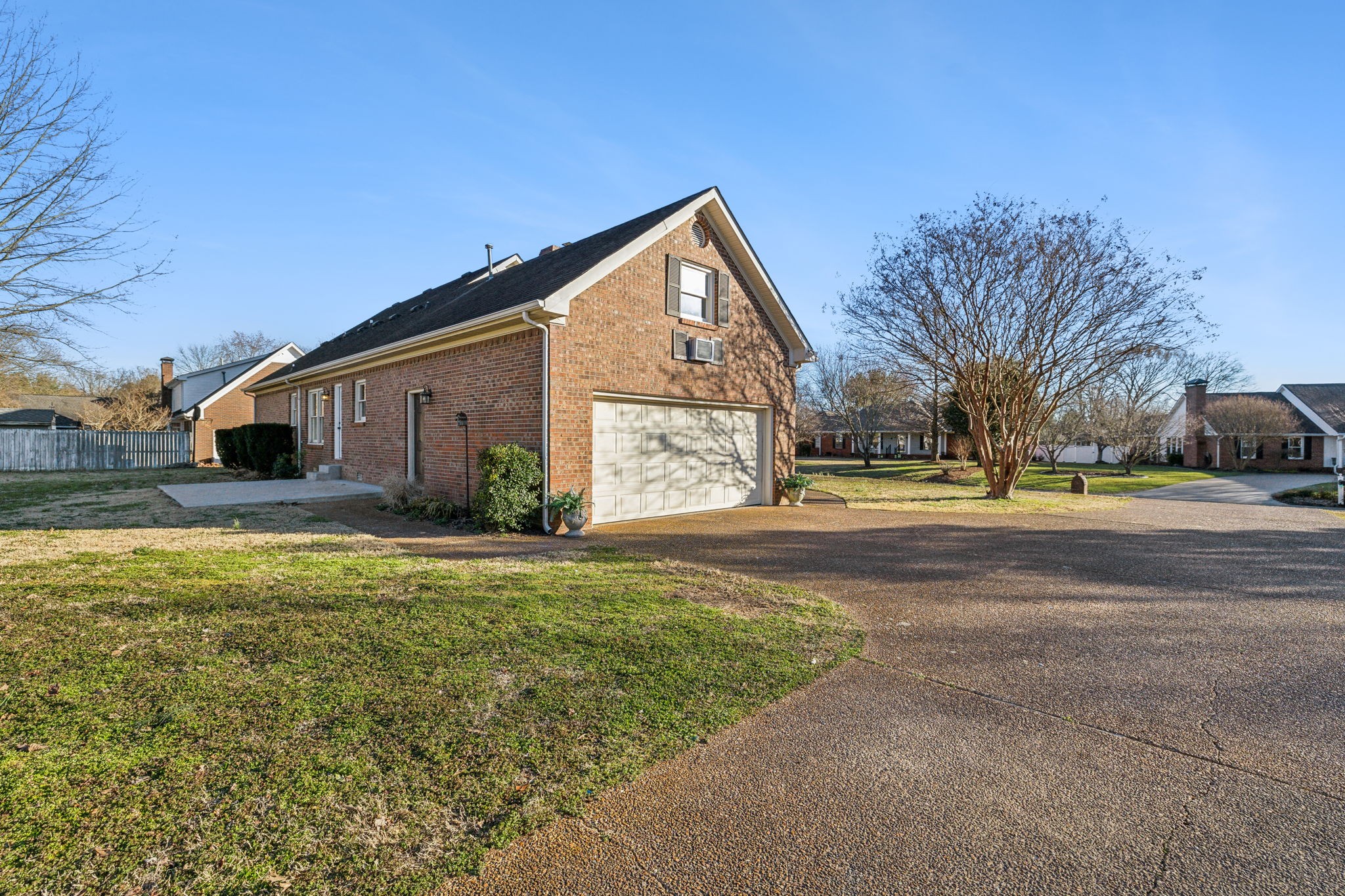 718 Princess Ct