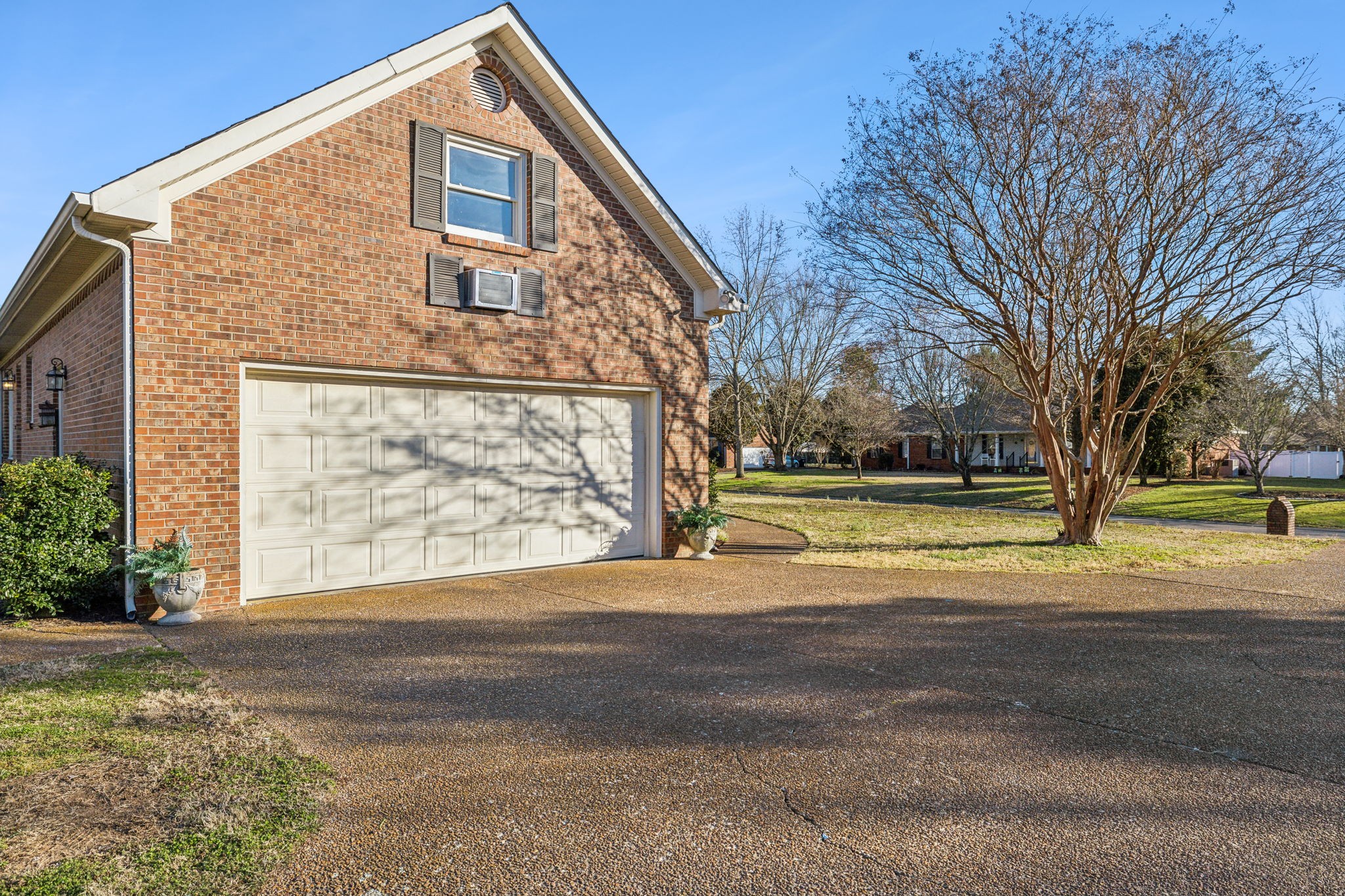 718 Princess Ct