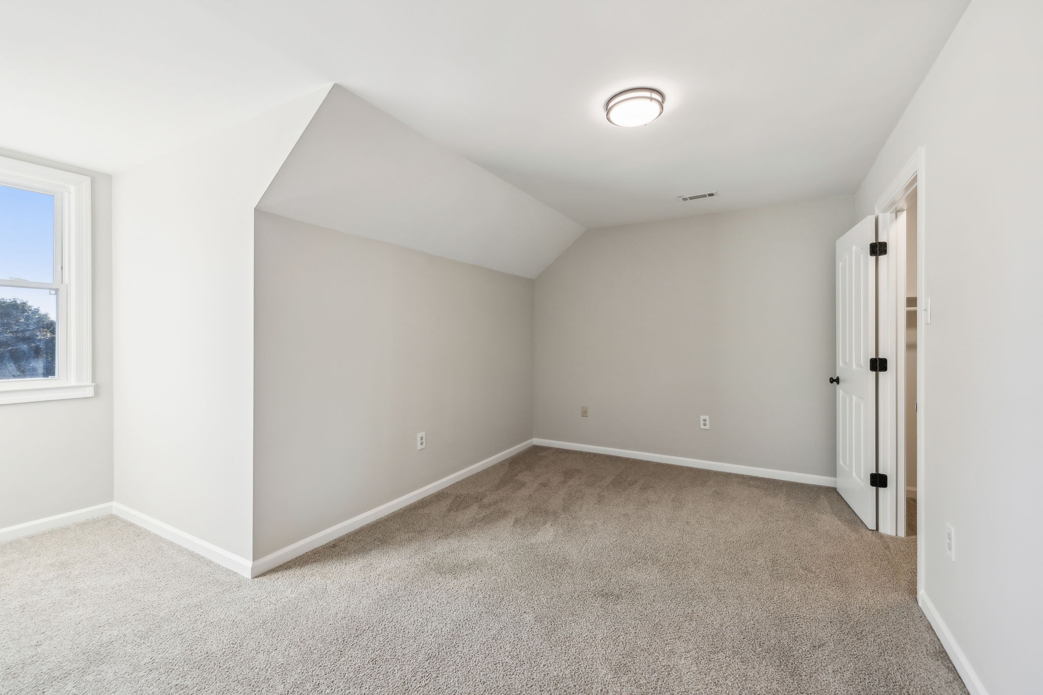 718 Princess Ct