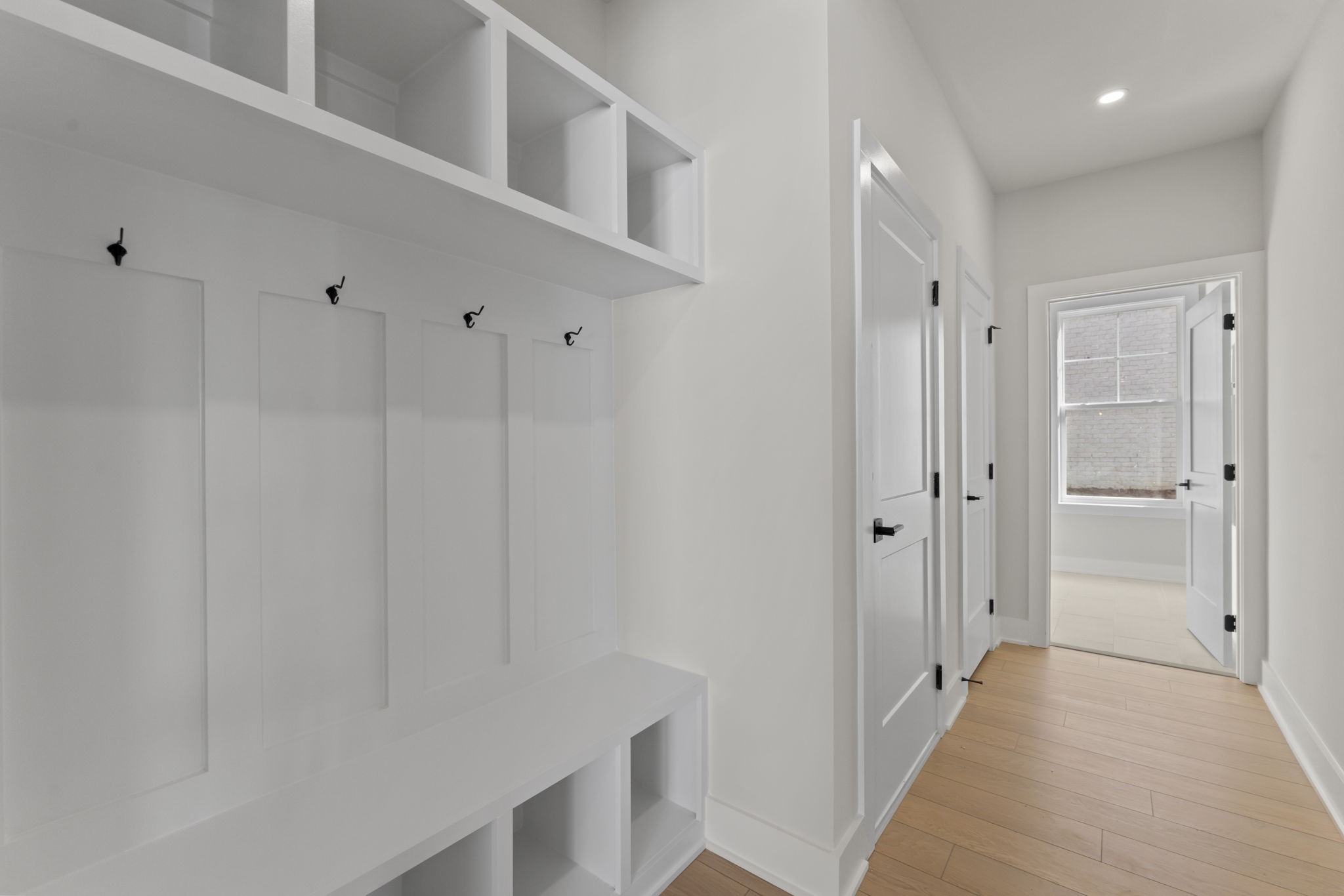 829 Silva Loop, N