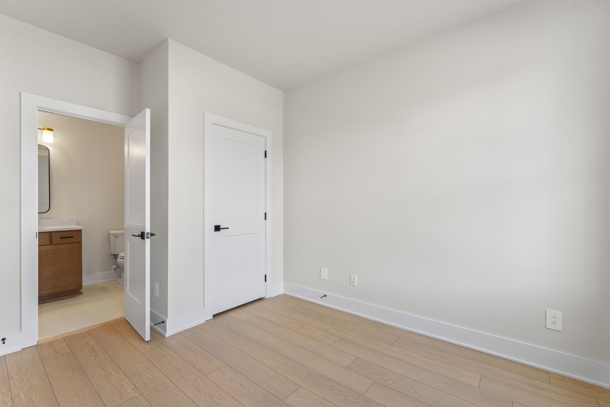 829 Silva Loop, N