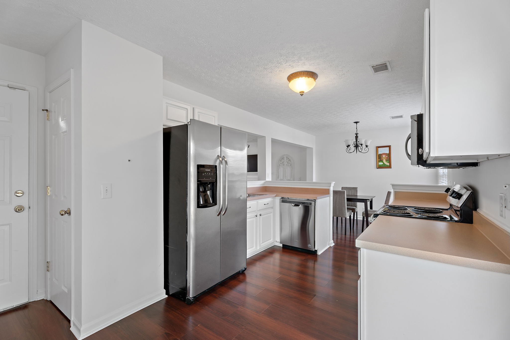 7105 Commonwealth Circle