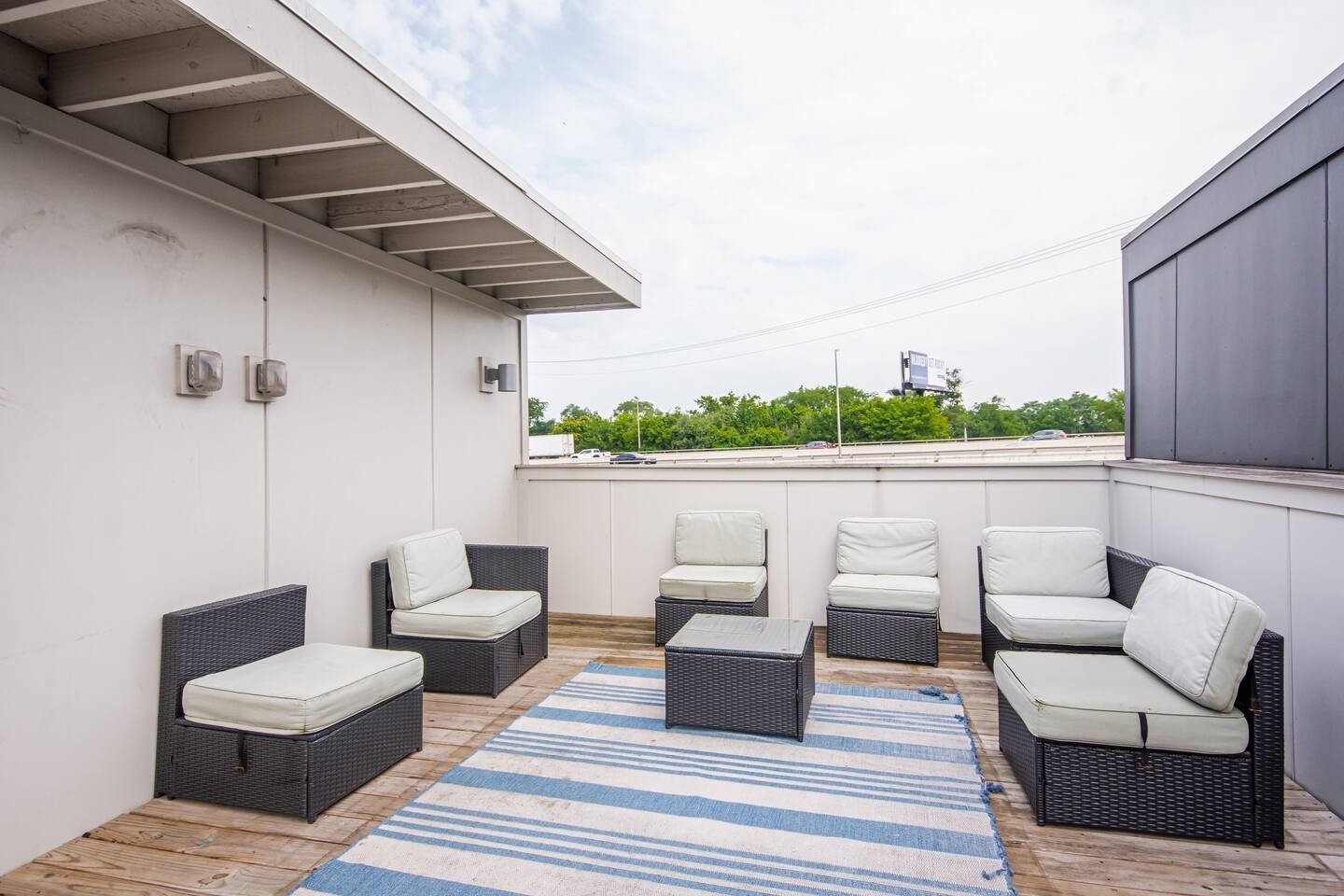 2410 Meharry Blvd Unit: 9