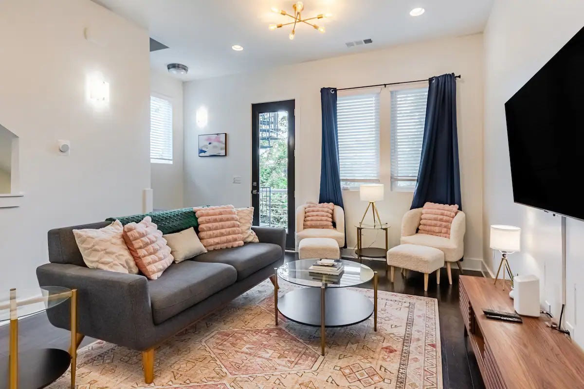 2410 Meharry Blvd Unit: 9