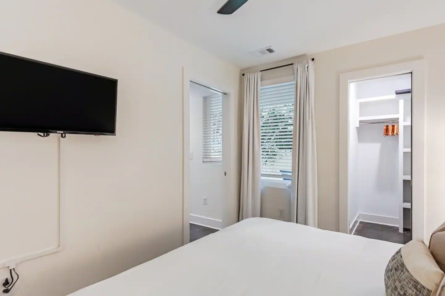2410 Meharry Blvd Unit: 9