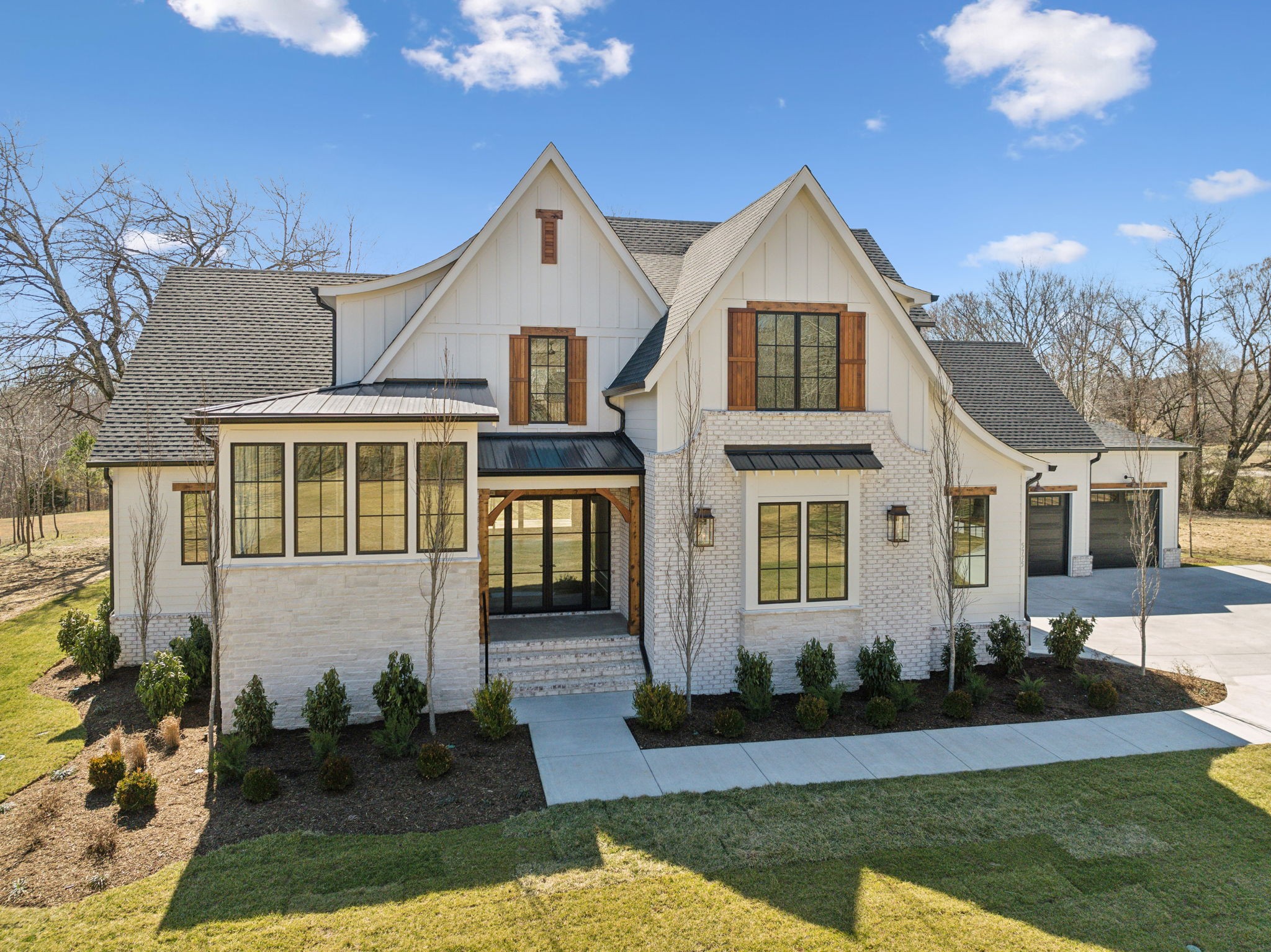 5775 Pinewood Rd