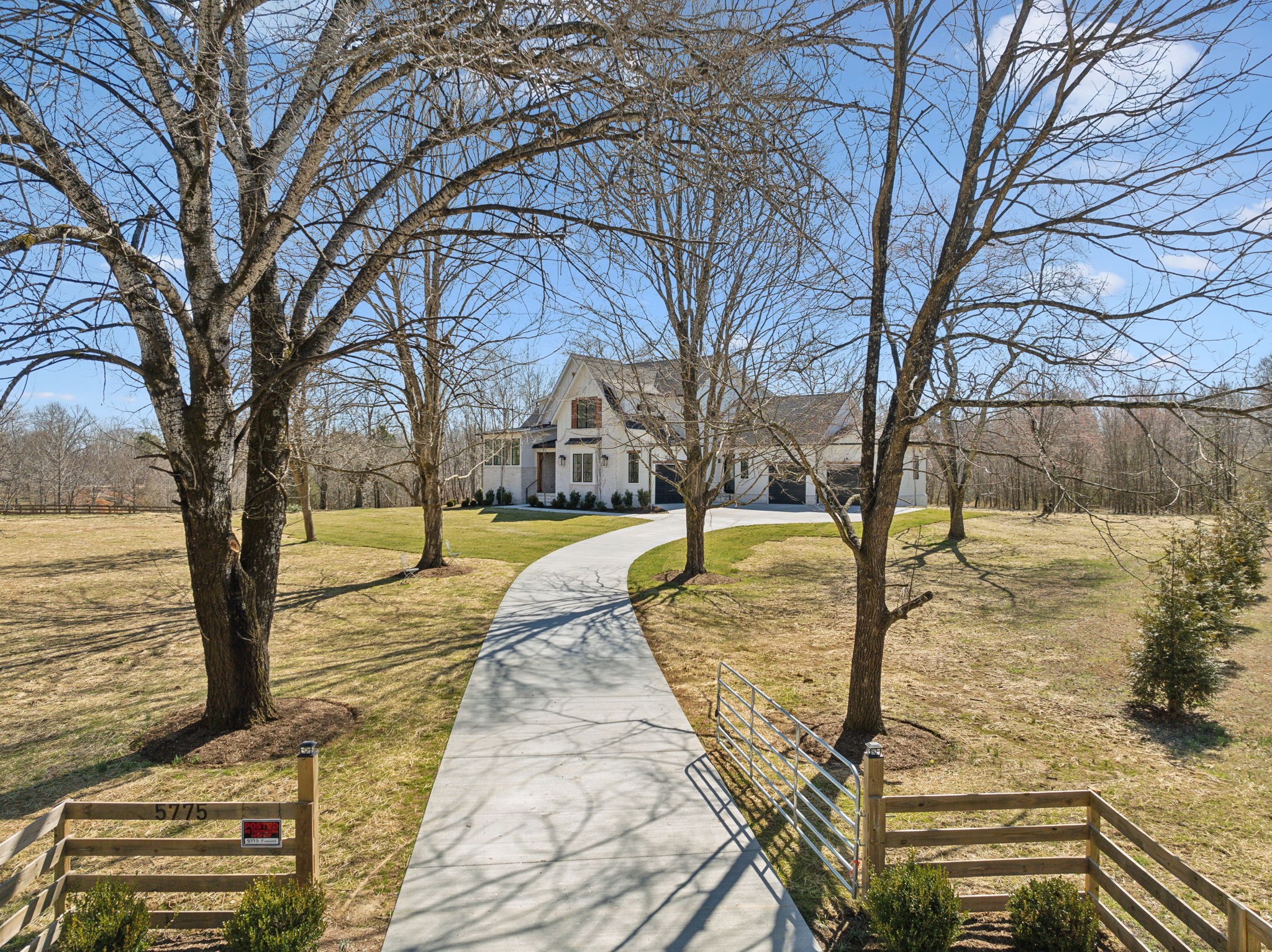 5775 Pinewood Rd
