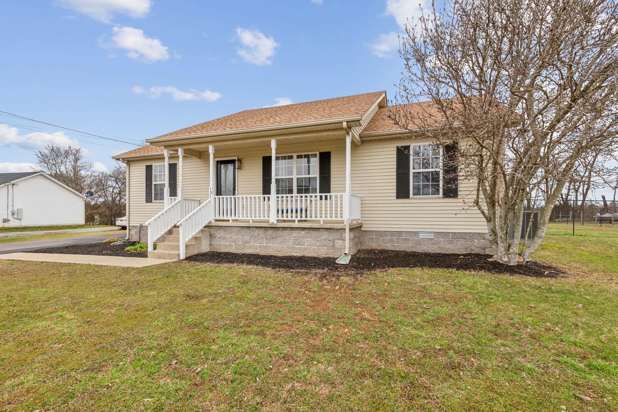 131 W McGuire St