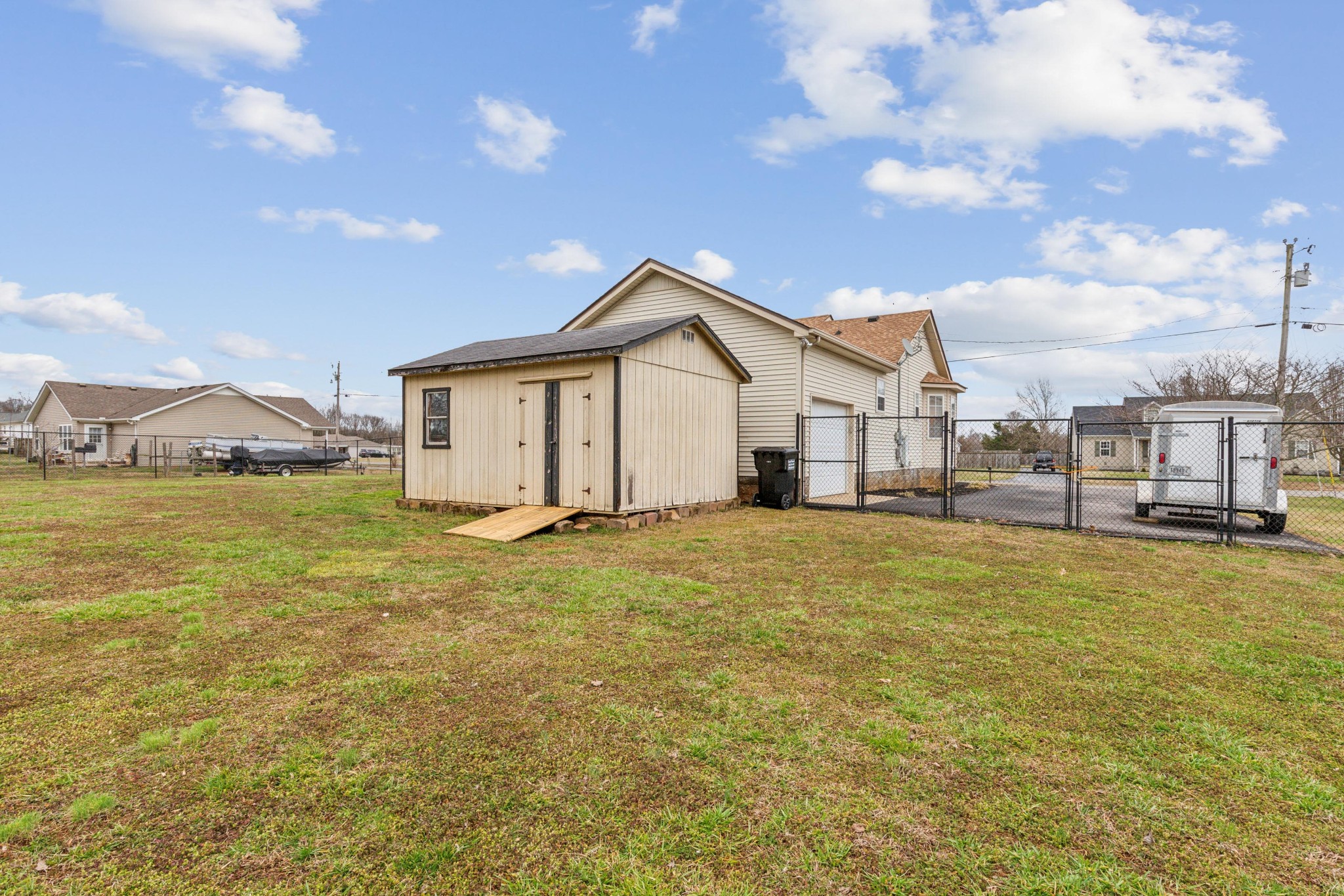 131 W McGuire St