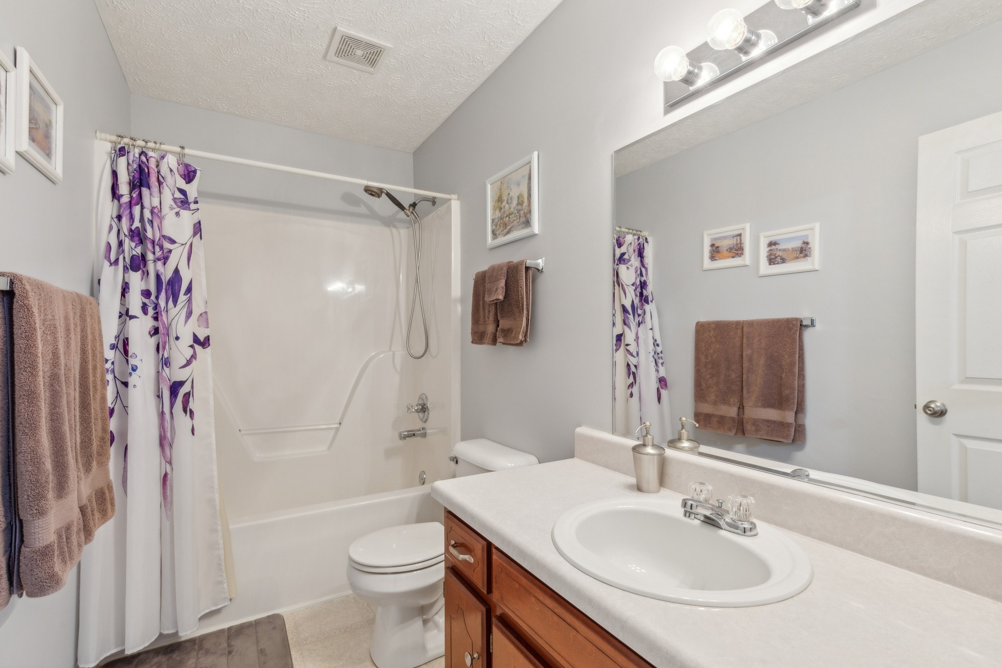 131 W McGuire St