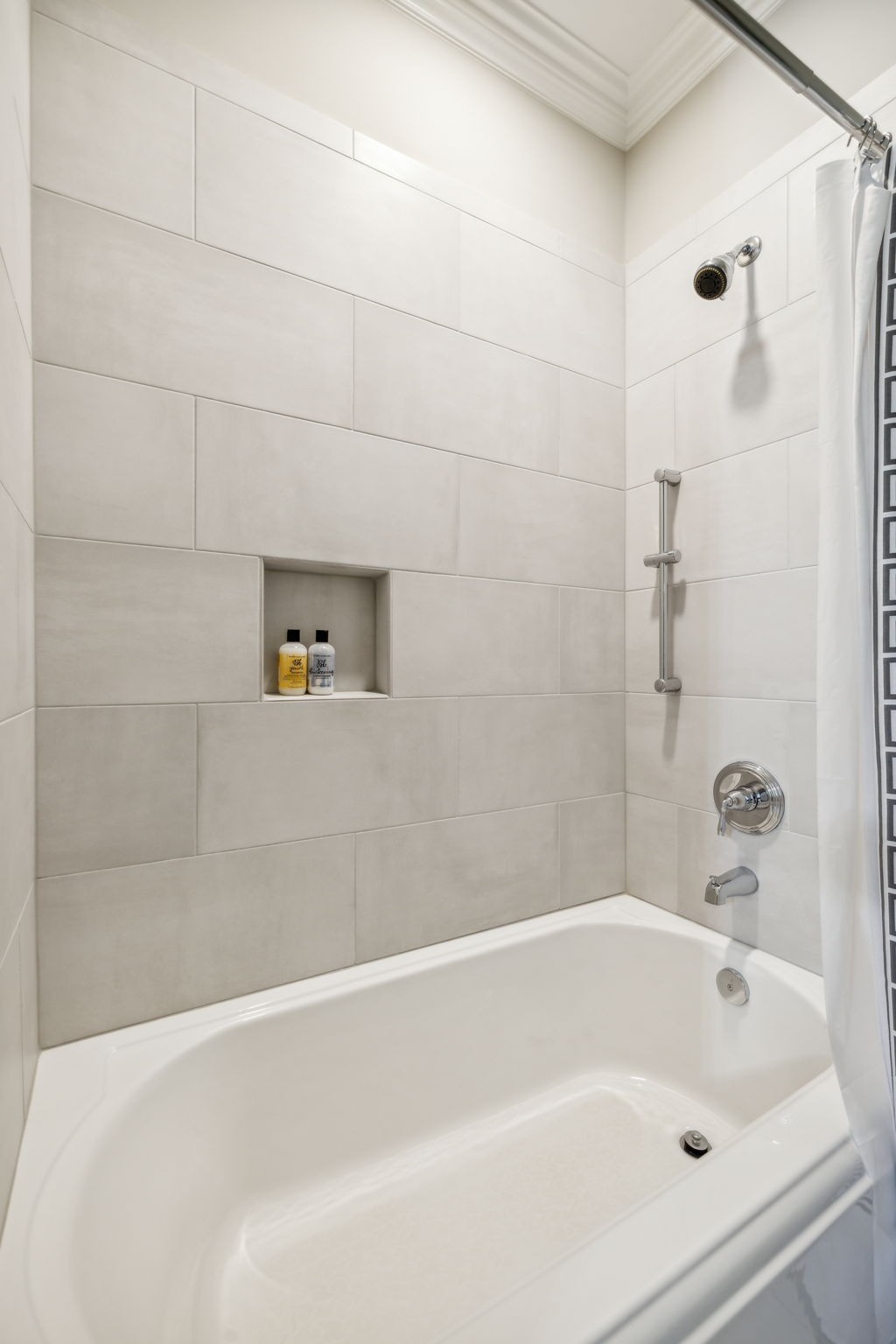 6114 Pleasant Water Ln